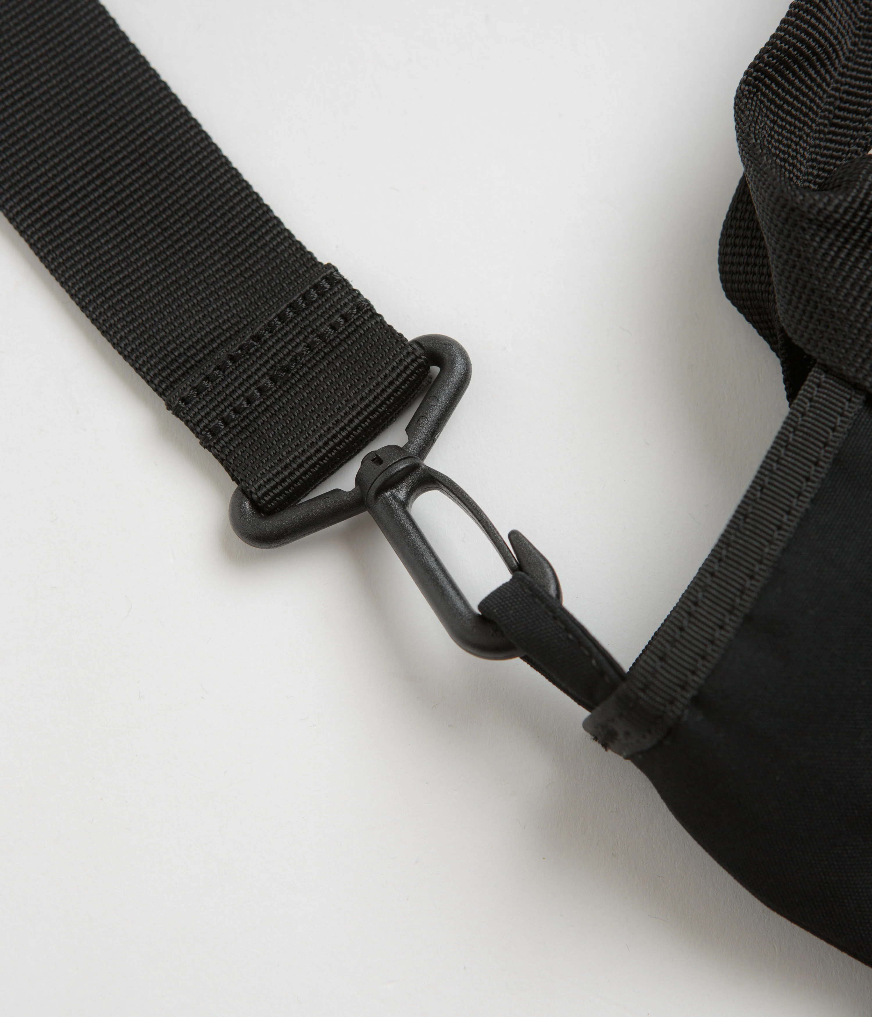 Carhartt Small Kayton Bag - Black - Image 4