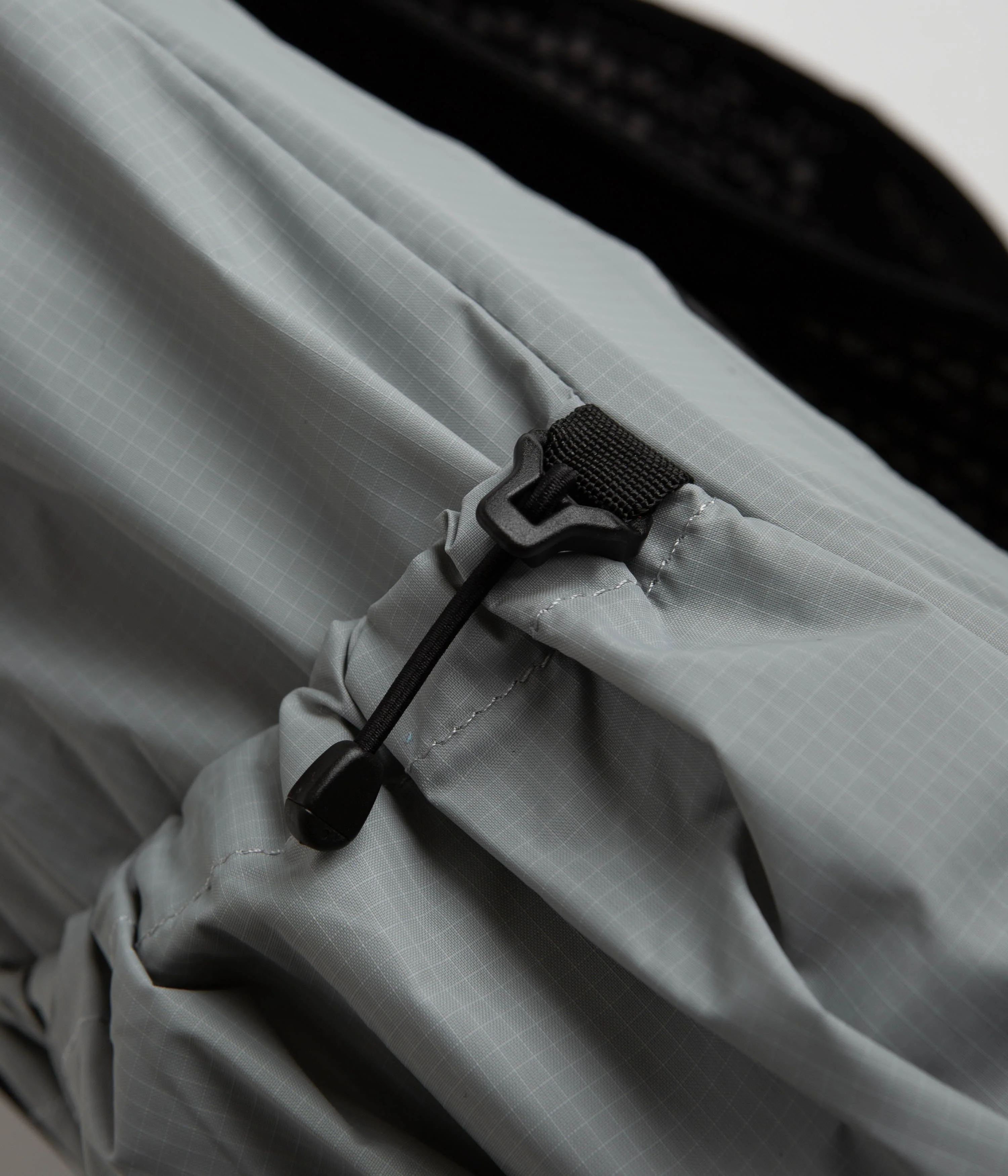Cayl Cho Pee Bag - Grey - Image 7