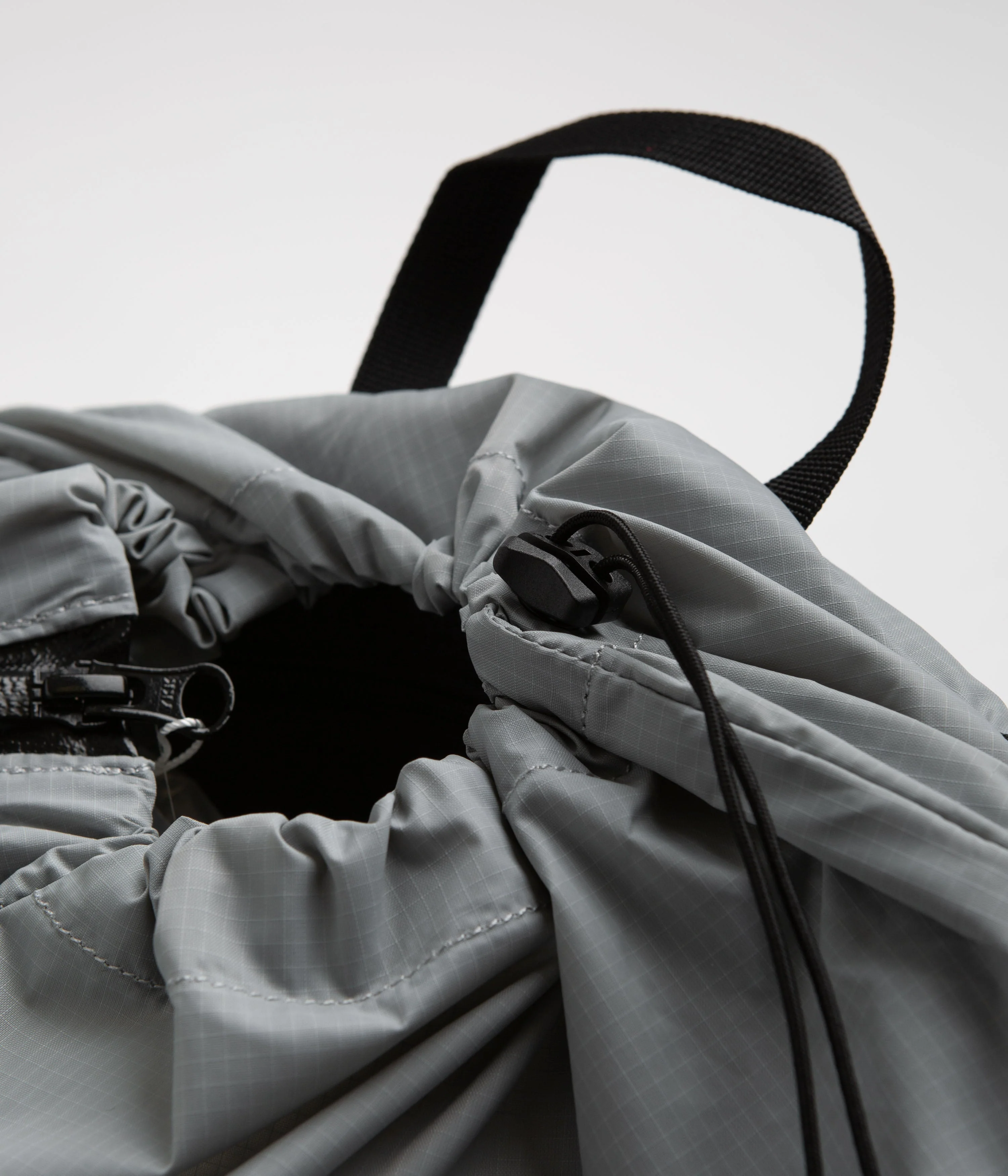 Cayl Cho Pee Bag - Grey - Image 8