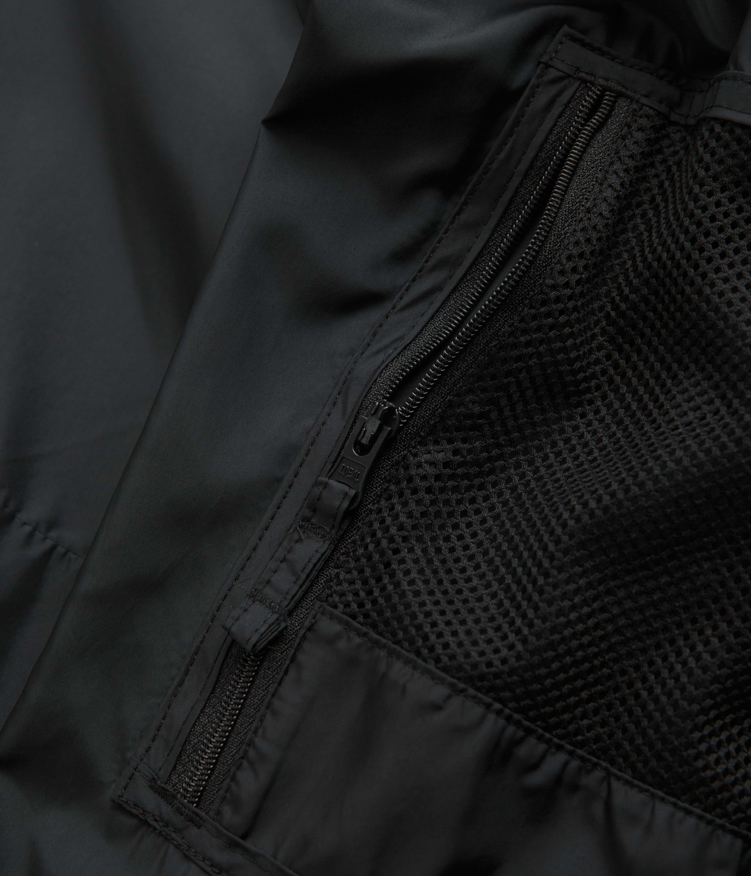 Columbia Challenger II Windbreaker Jacket - Black / Black - Image 6