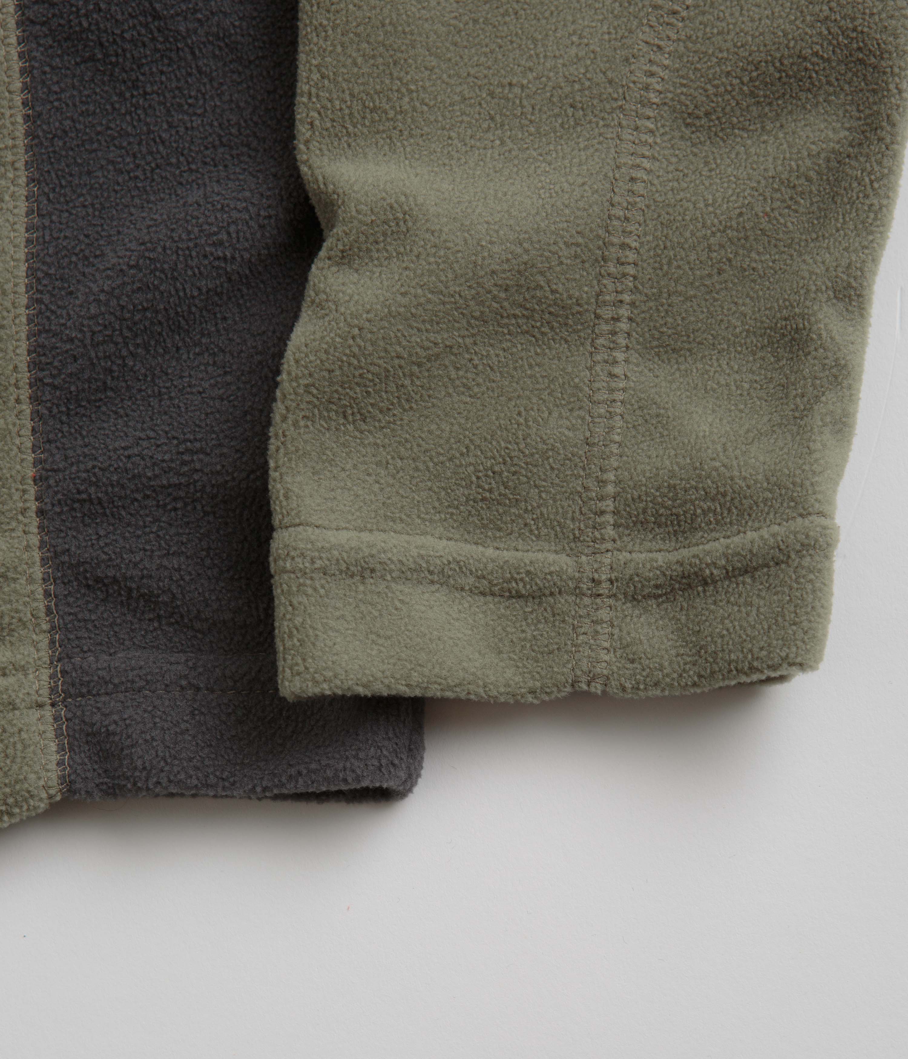 Columbia Klamath Range II 1/2 Zip Fleece - Stone Green / Shark - Image 4