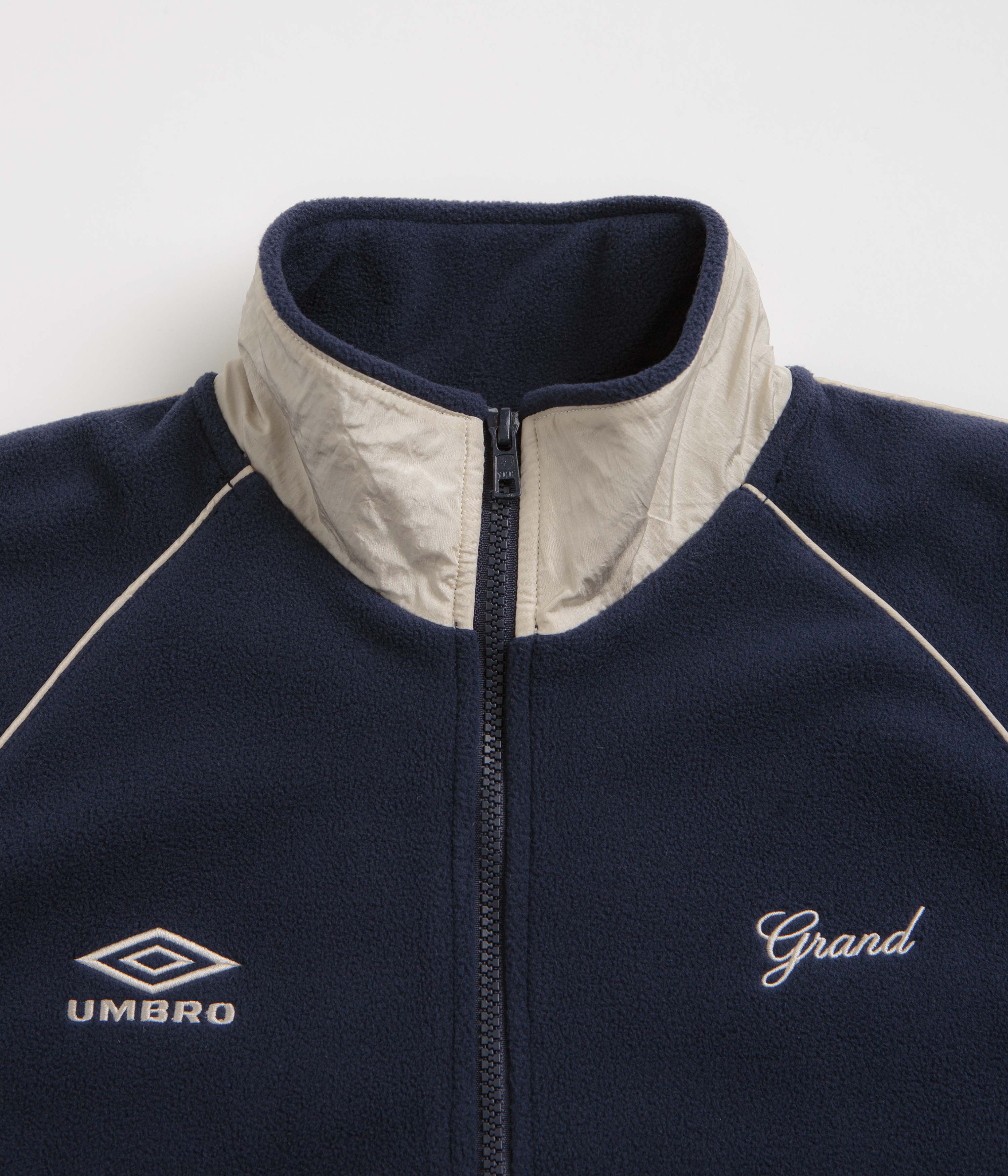 Grand Collection x Umbro 1/4 Zip Micro Fleece - Navy / Cream - Image 2