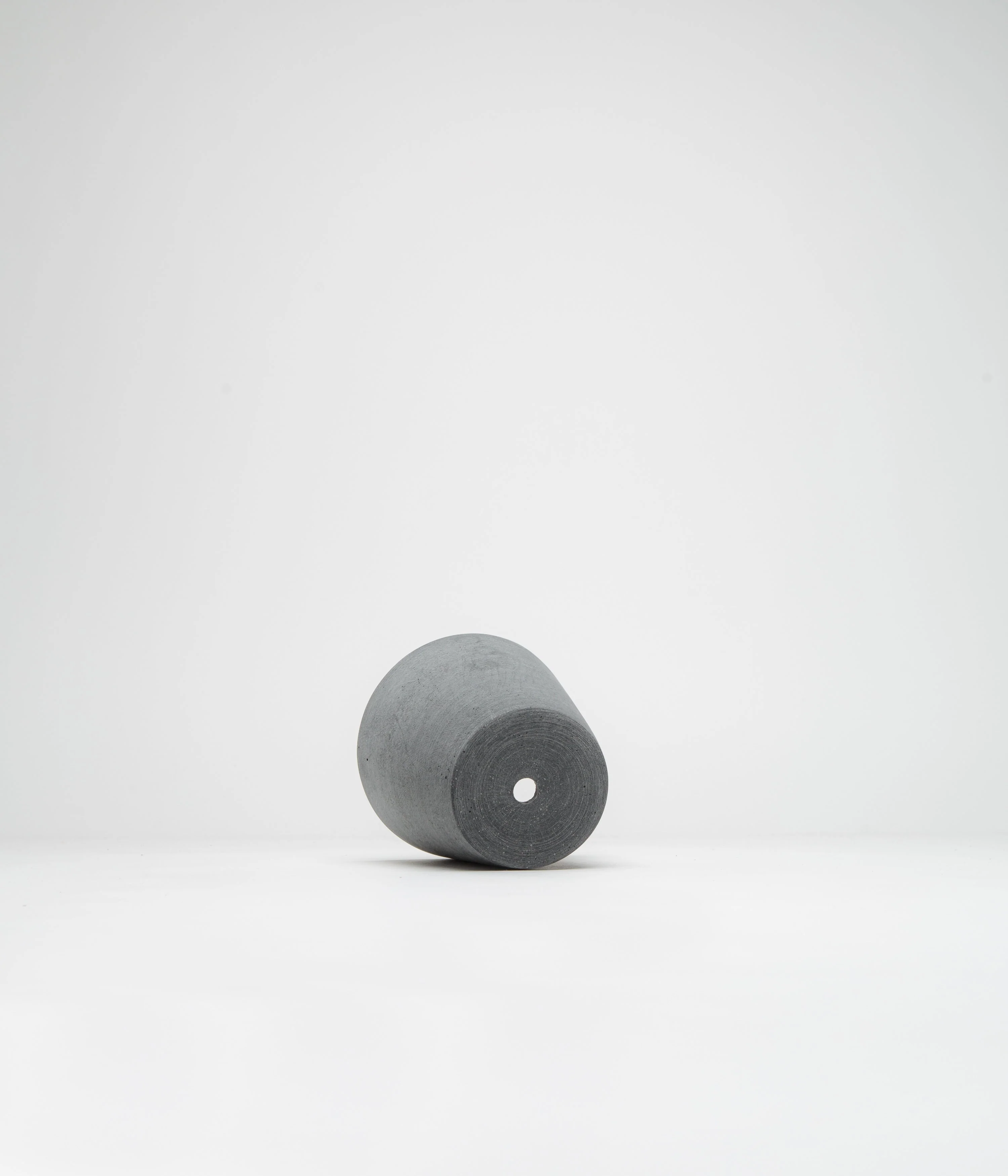 HAY Medium Flowerpot with Saucer - Black - Image 2