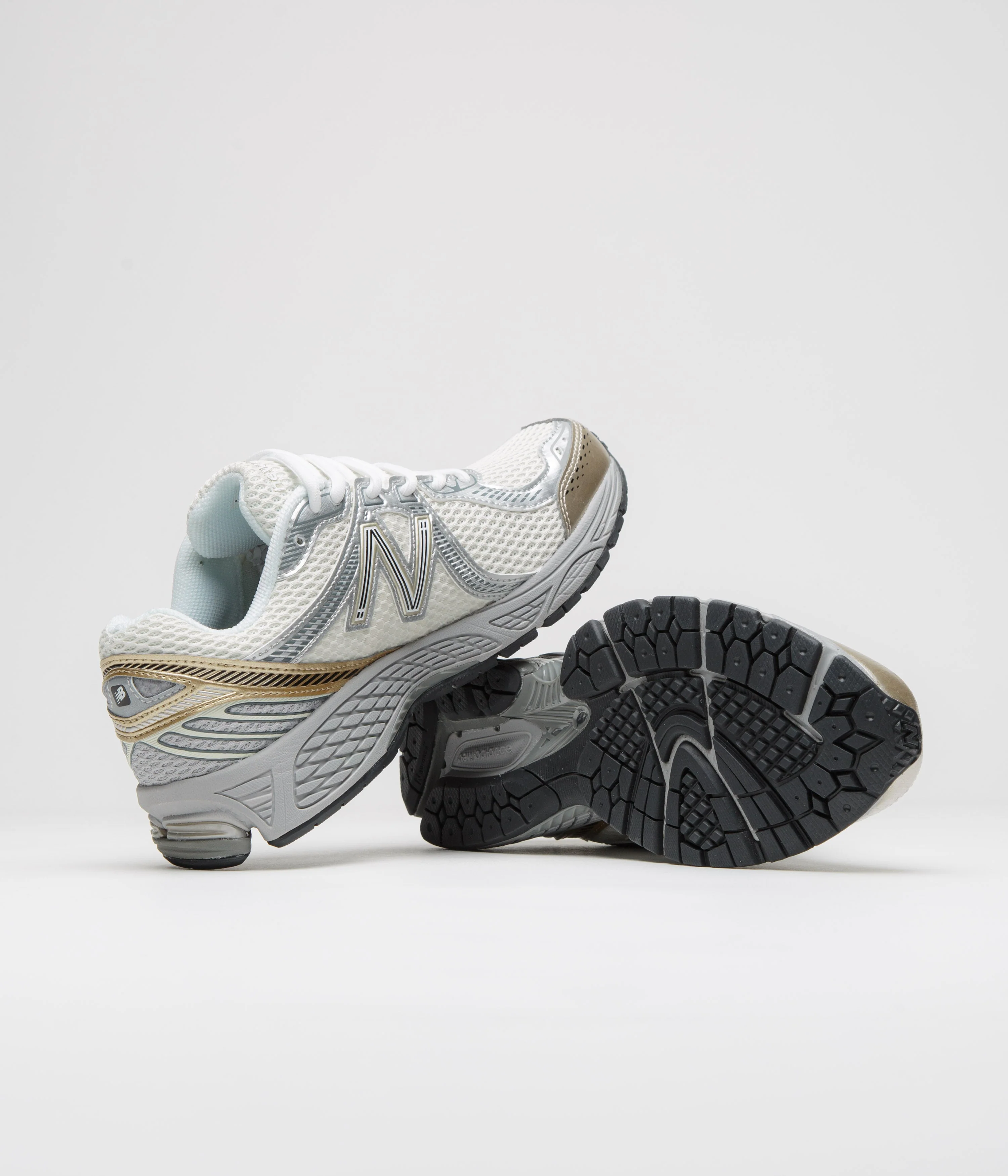New Balance 860 Shoes - Sea Salt / Gold Metallic - Image 5