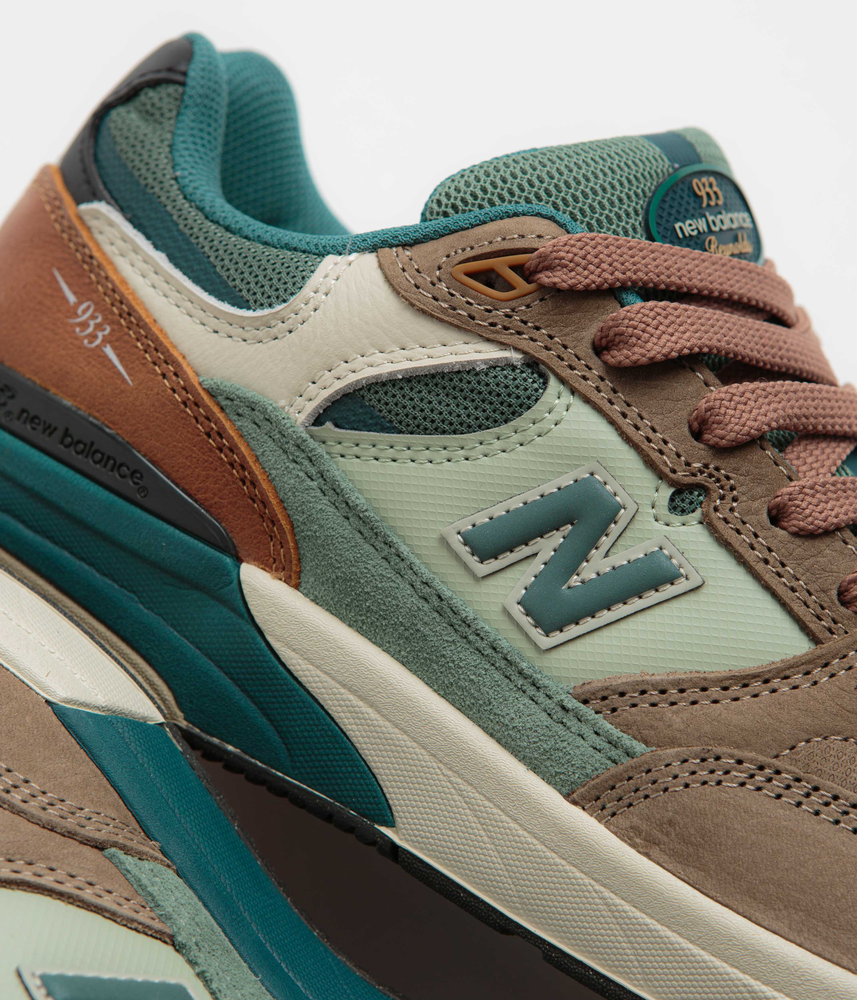 New Balance Numeric 933 Andrew Reynolds Shoes - Mushroom - Image 3