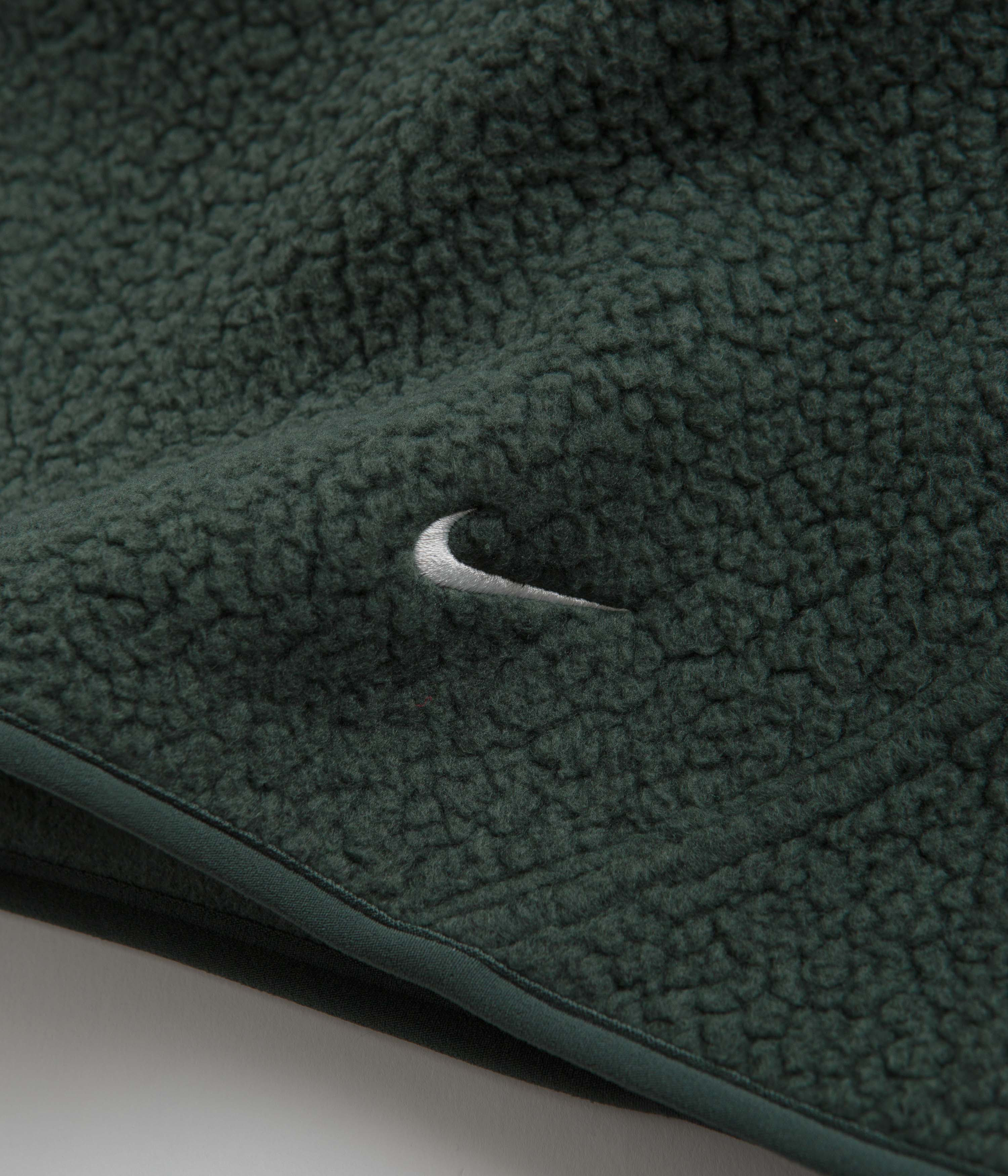 Nike ACG Arctic Wolf Vest - Vintage Green / Vintage Green / Summit White - Image 7