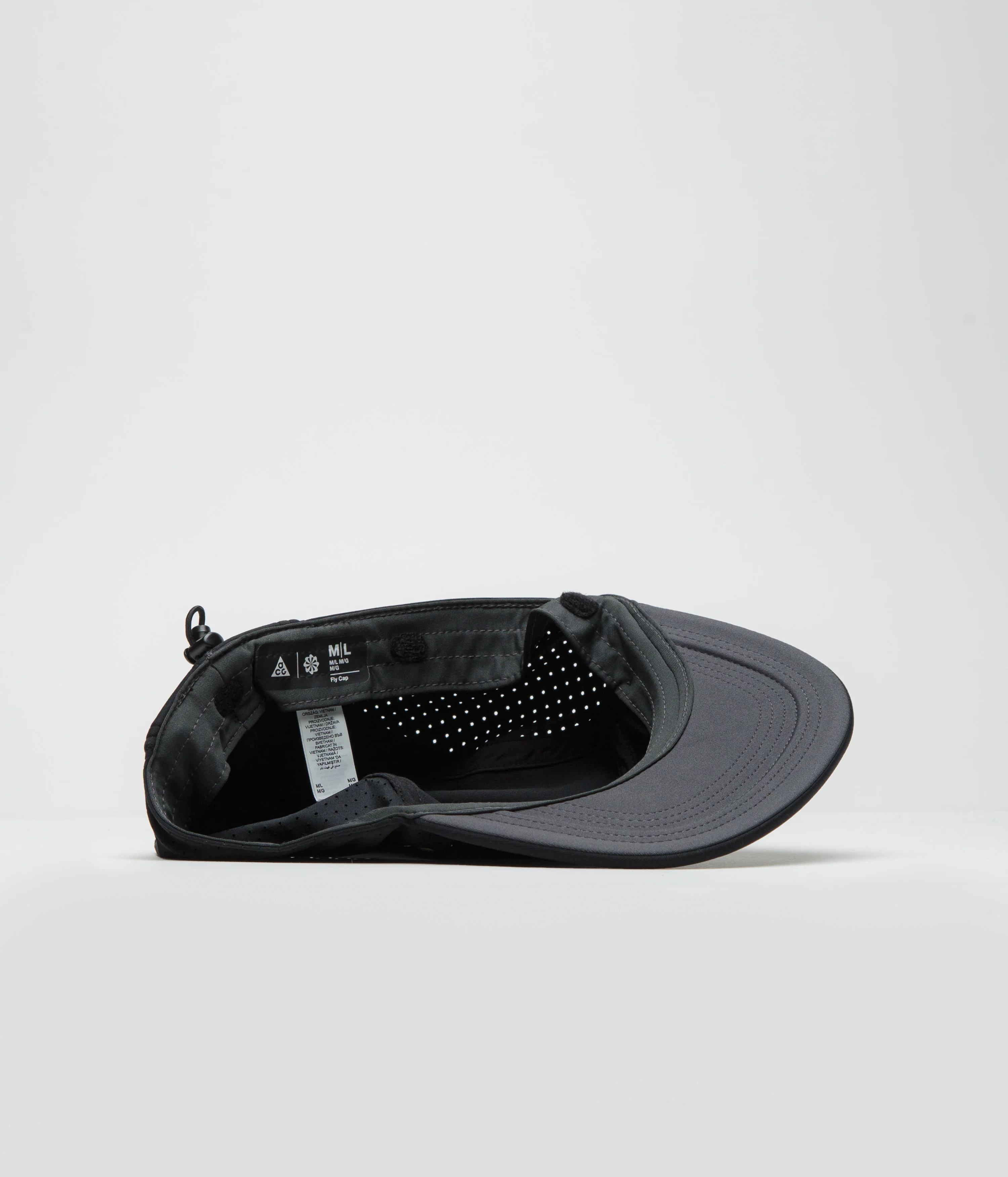 Nike ACG Cape Fly Cap - Black / Reflective Silver - Image 4