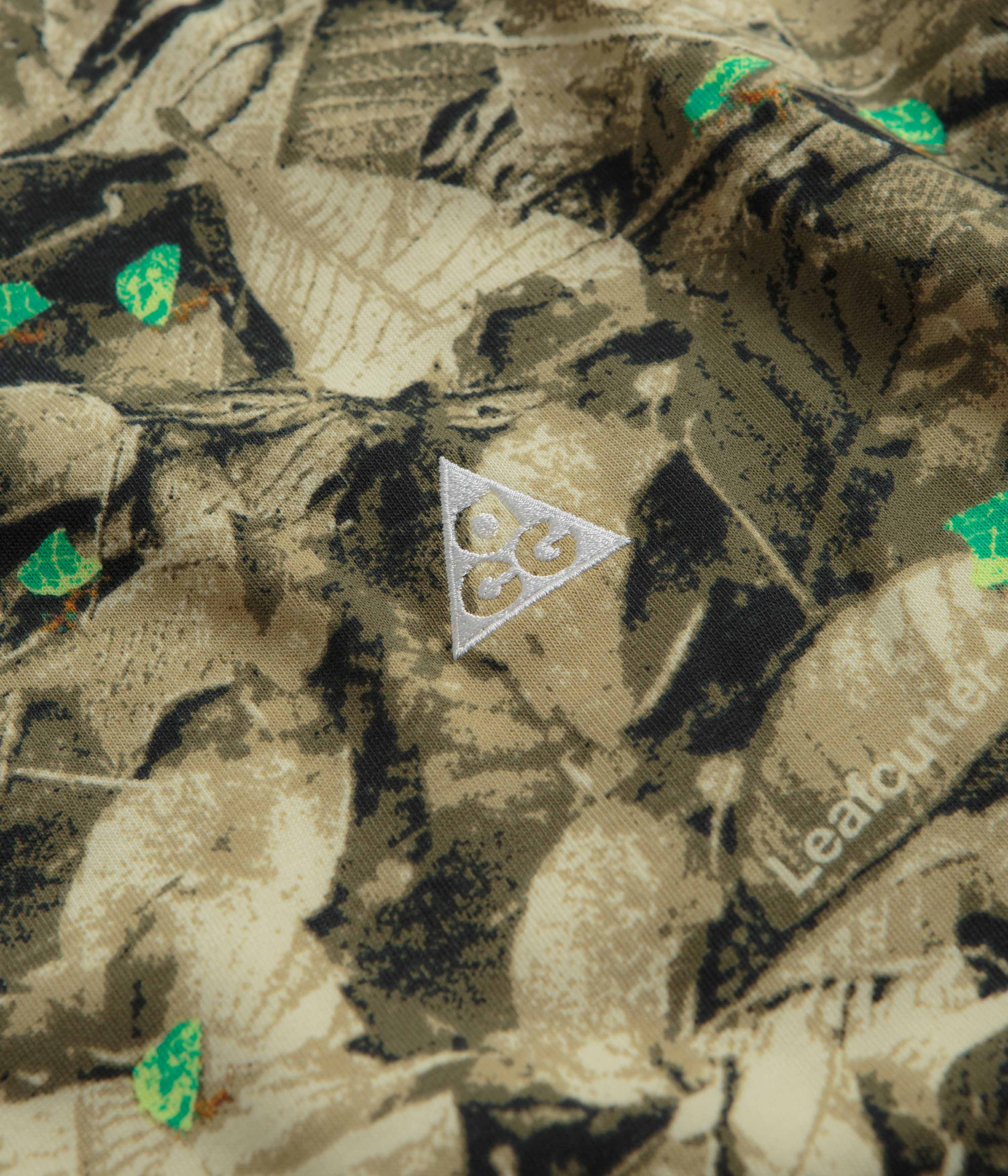 Nike ACG Leafcutter T-Shirt - Medium Olive - Image 2