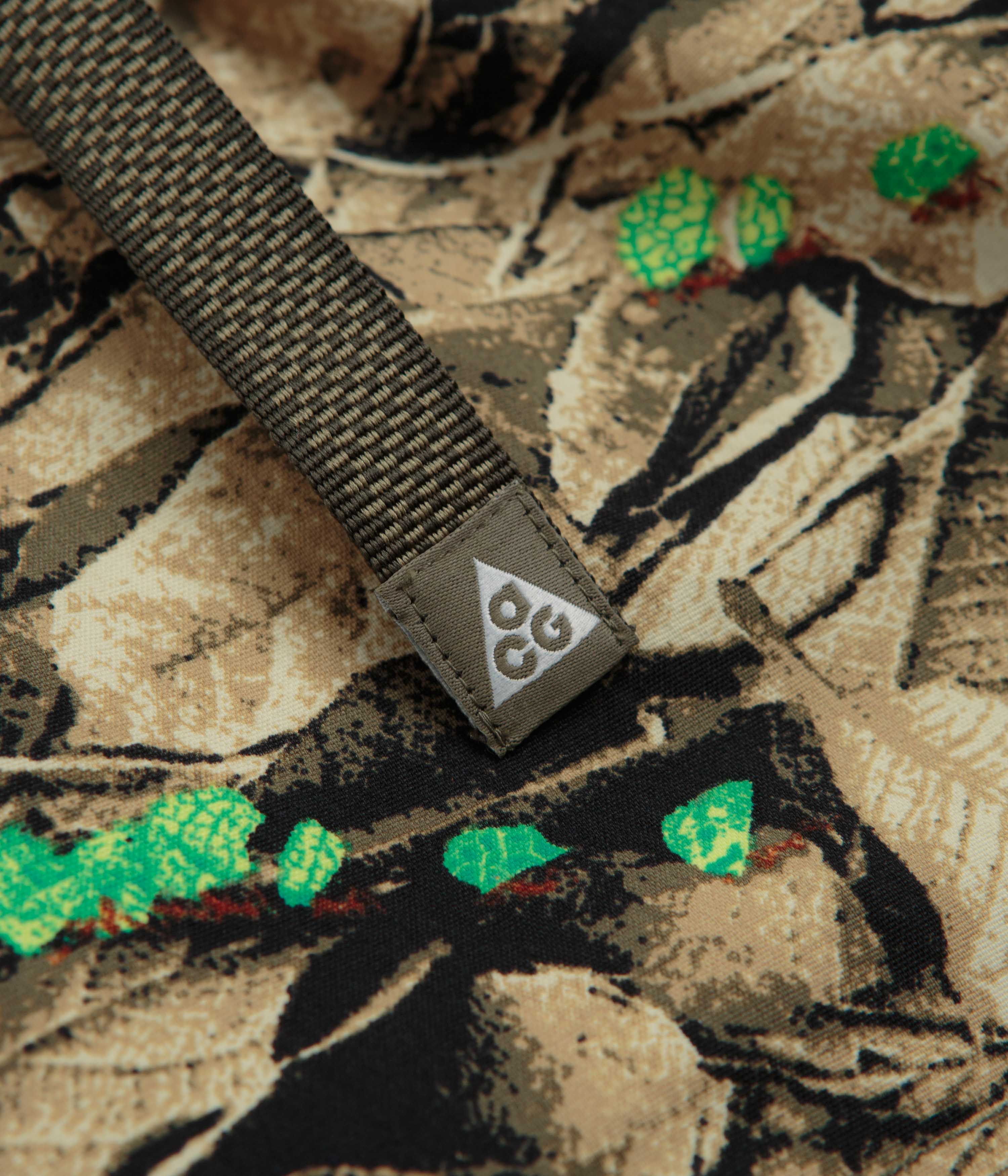Nike ACG Smith Summit Cargo Pants - Parachute Beige / Sequoia / Summit White - Image 6