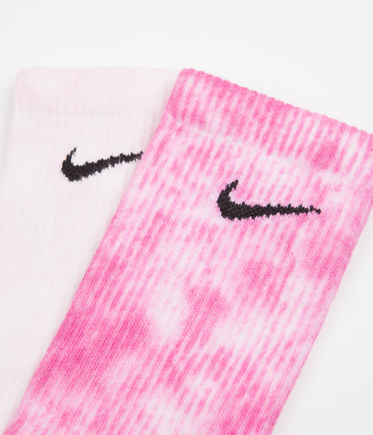Nike Everyday Plus Tie-Dye Crew Socks (2 Pair) - Pink / Multi - Image 3