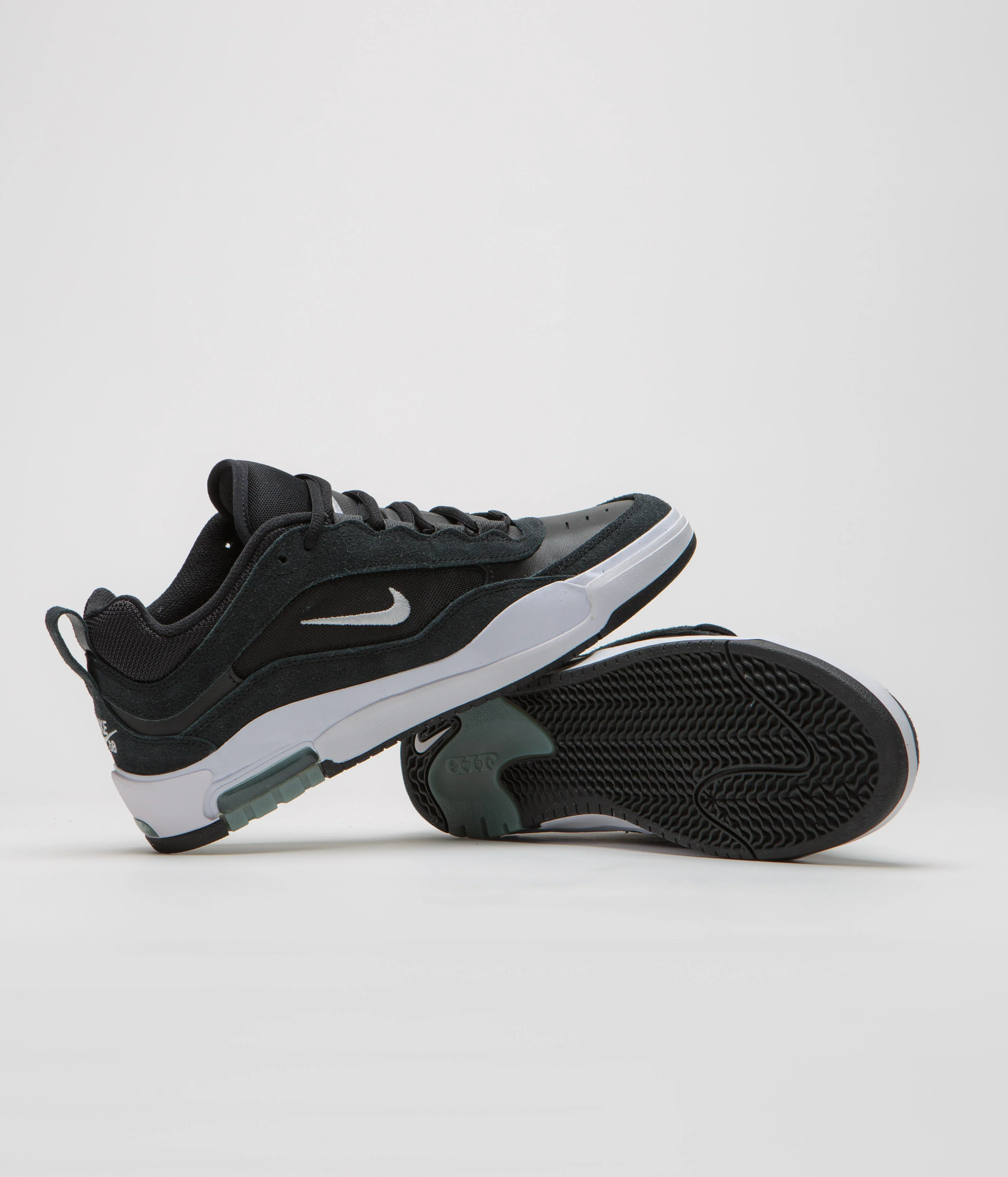 Nike SB Air Max Ishod Shoes - Black / White - Black - Black - Image 5