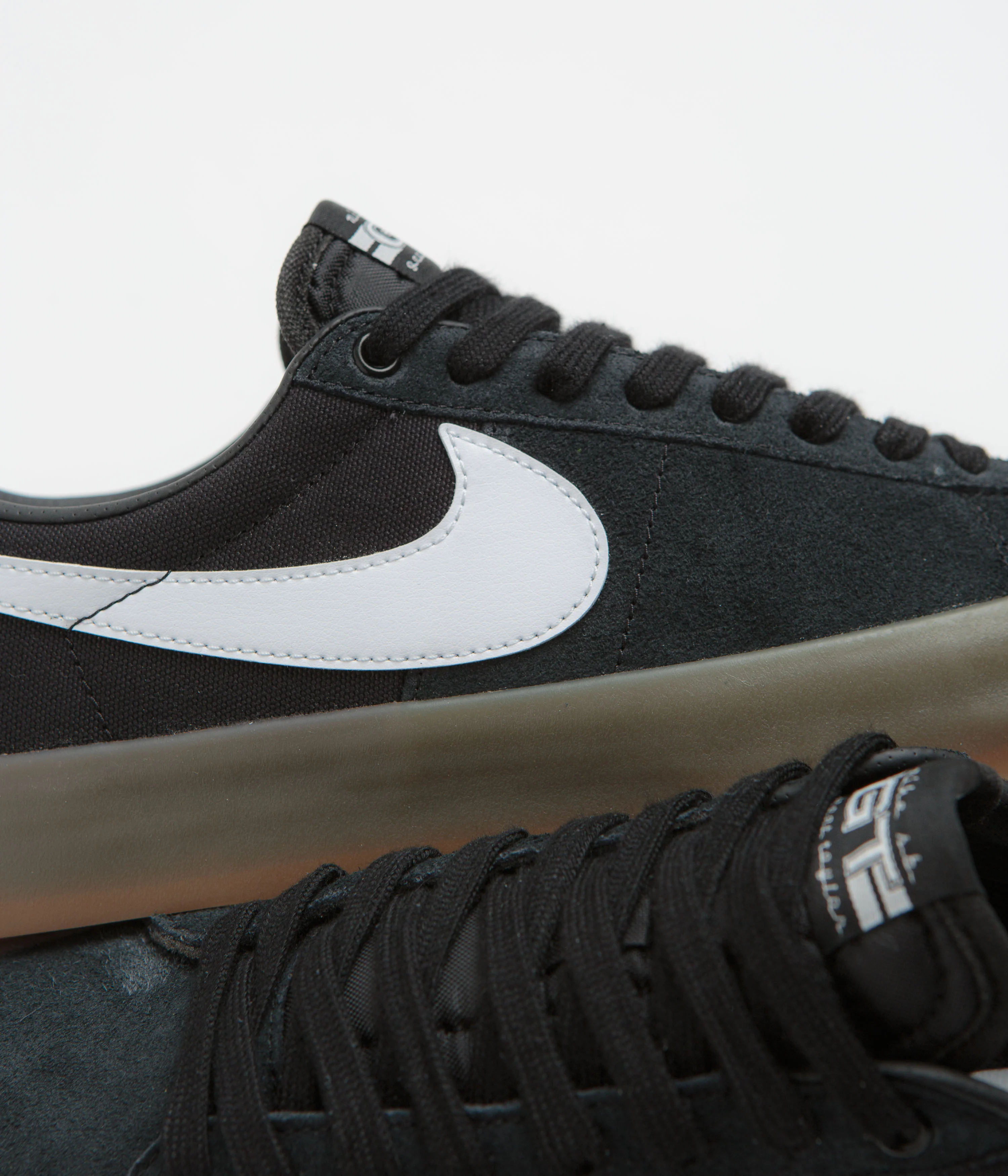 Nike SB Blazer Low Pro GT Shoes - Black / White - Black - White - Image 3