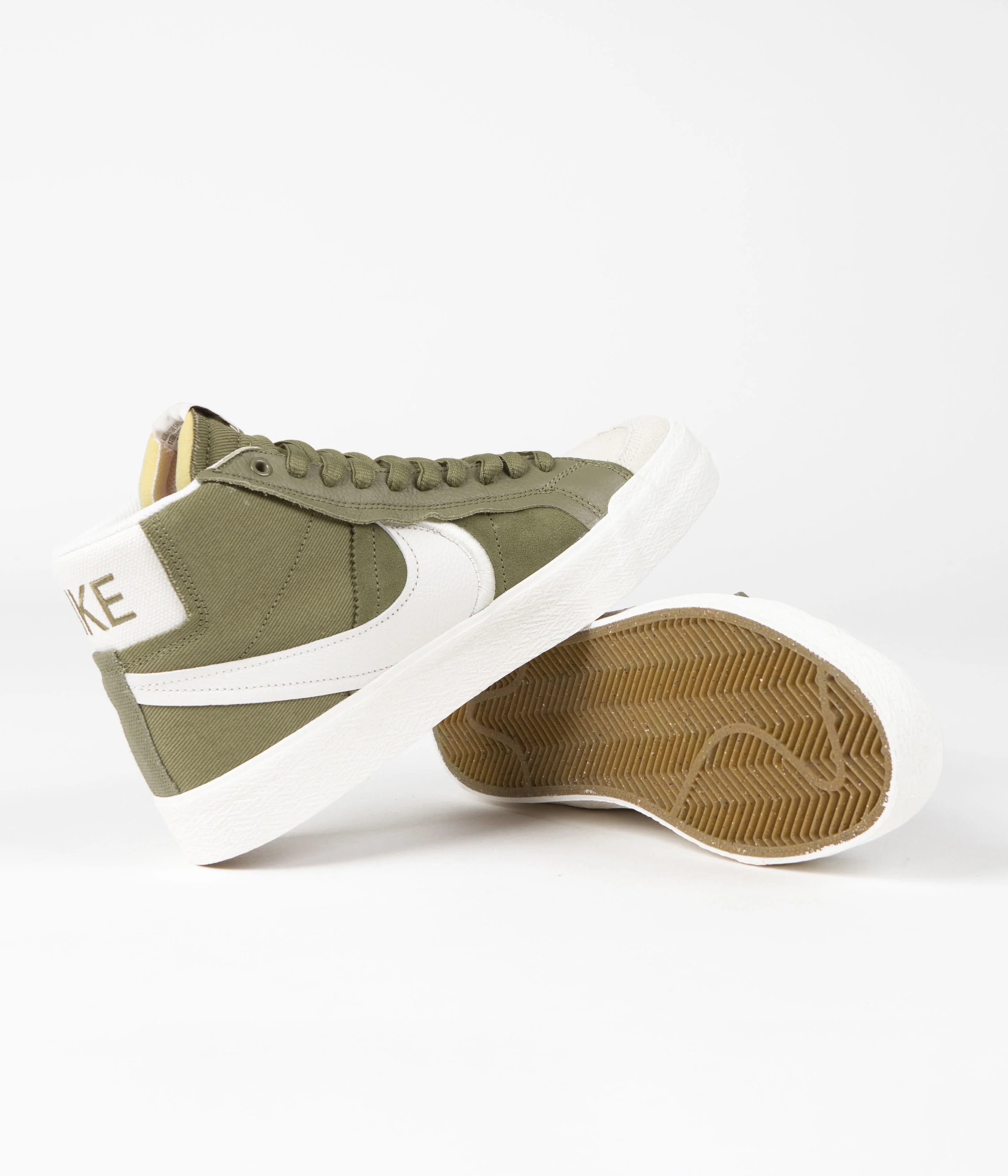 Nike SB Blazer Mid Premium Plus Shoes - Pilgrim / Phantom - Image 5