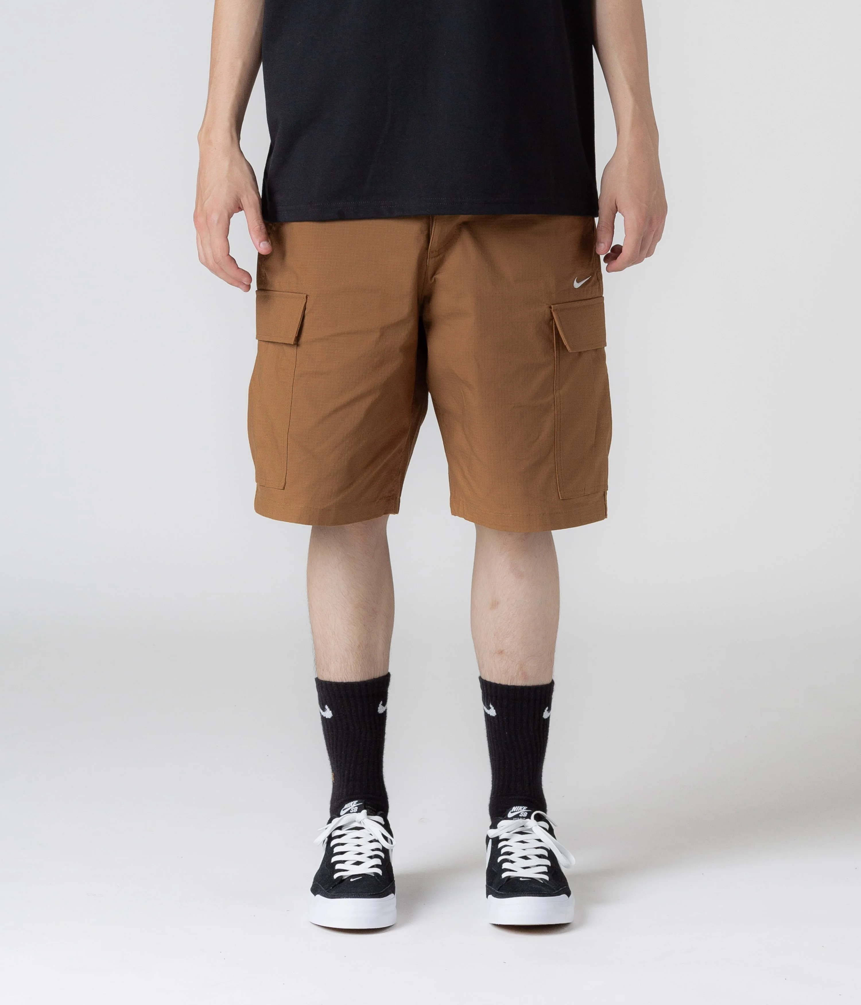 Nike SB Cargo Shorts - Ale Brown / White - Image 8