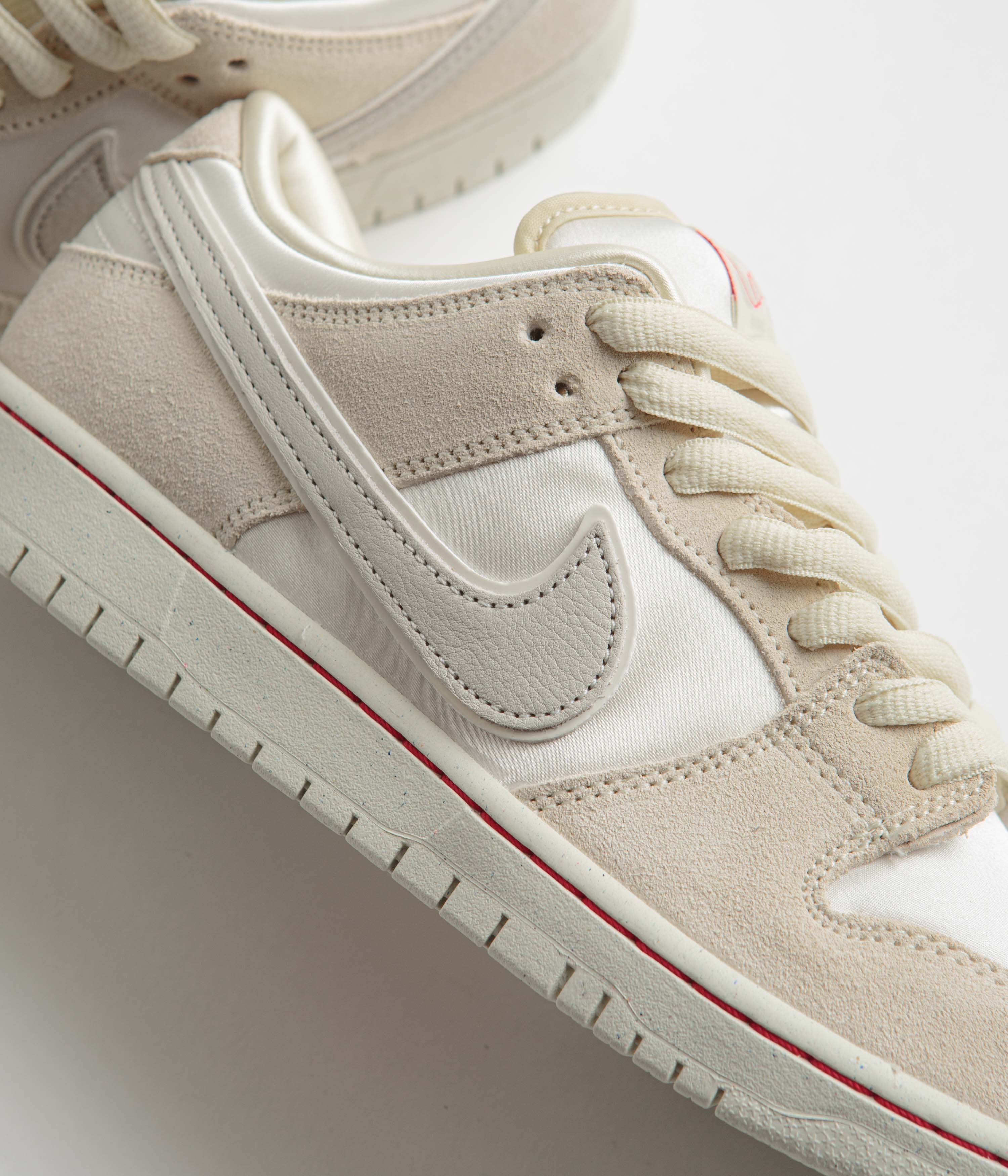 Nike SB Dunk Low Premium Shoes - Coconut Milk / Light Bone - Phantom - Image 3