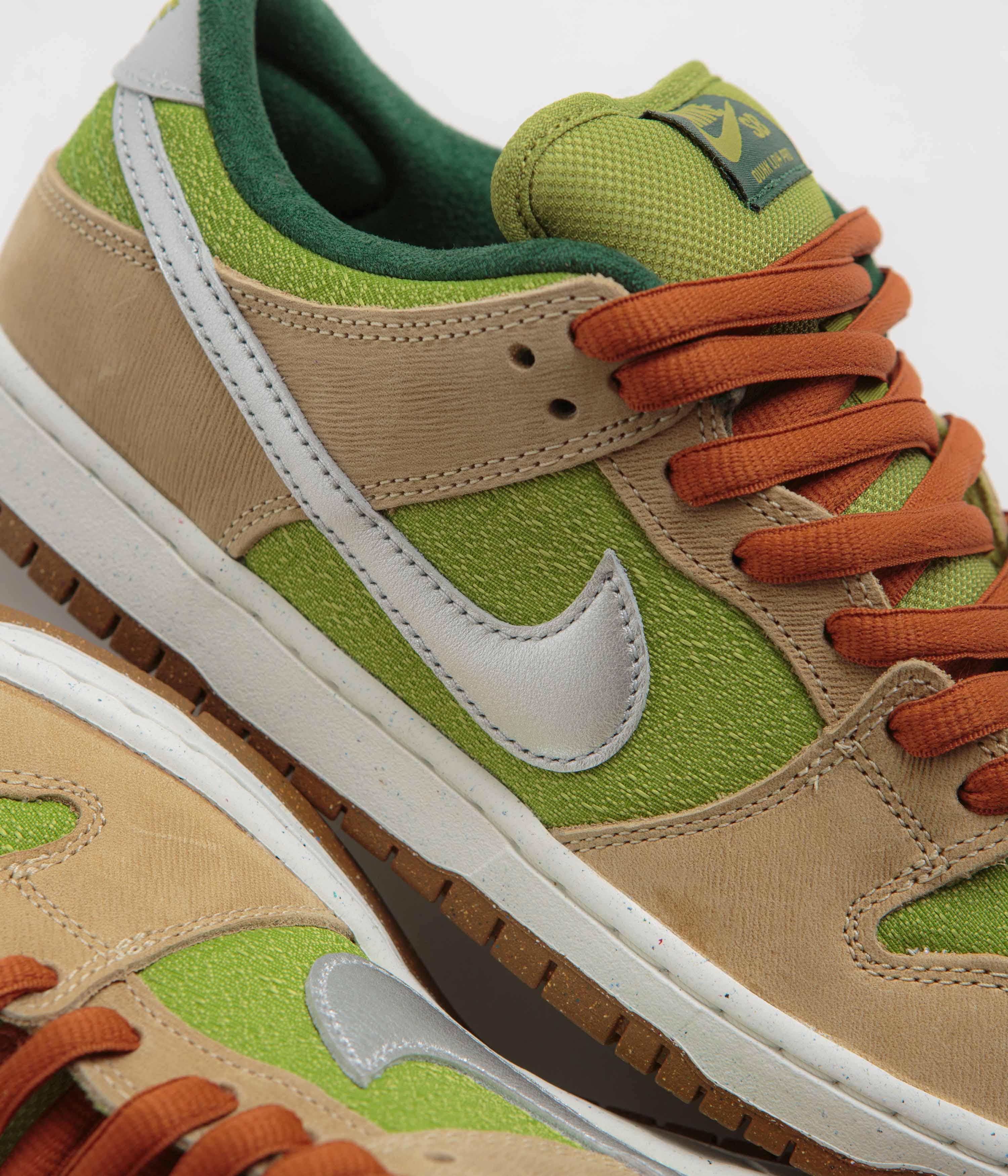 Nike SB Dunk Low Pro 'Escargot' Shoes - Sesame / Metallic Silver - Pear - Fir - Image 3