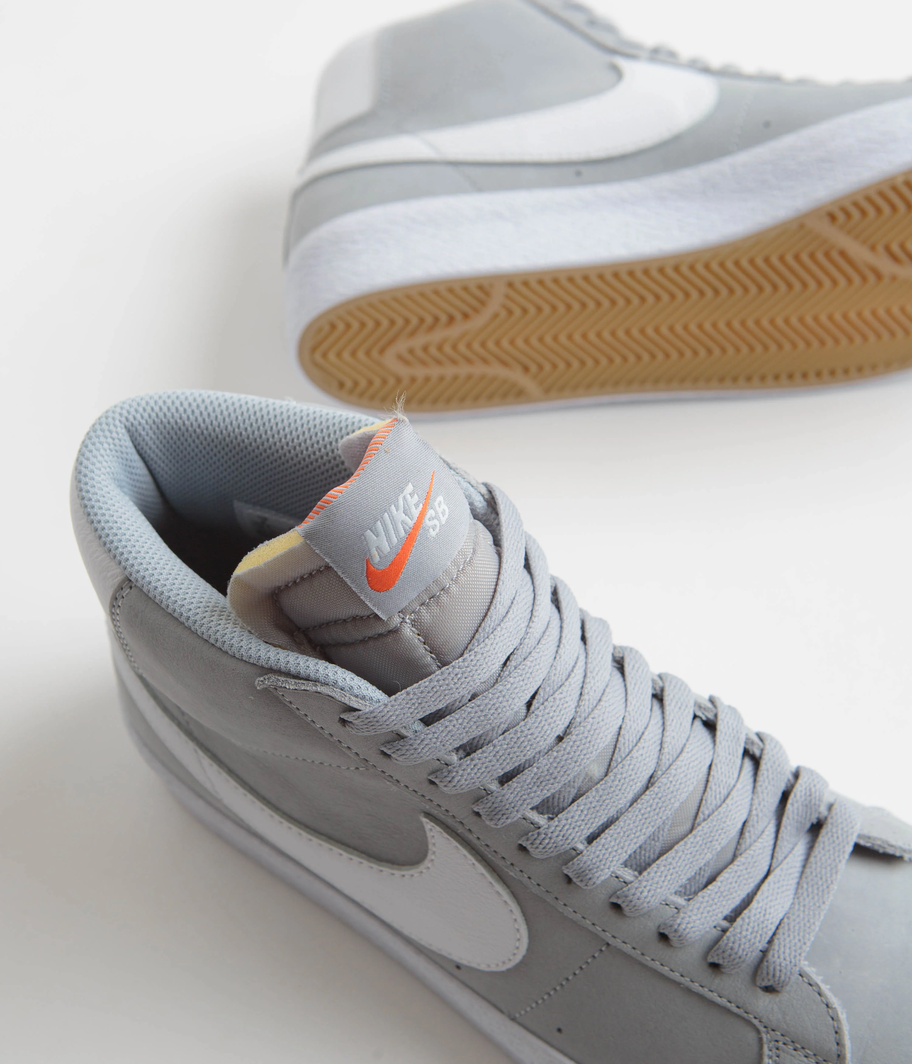 Nike SB Orange Label Blazer Mid Shoes - Wolf Grey / White - Wolf Grey - Image 3