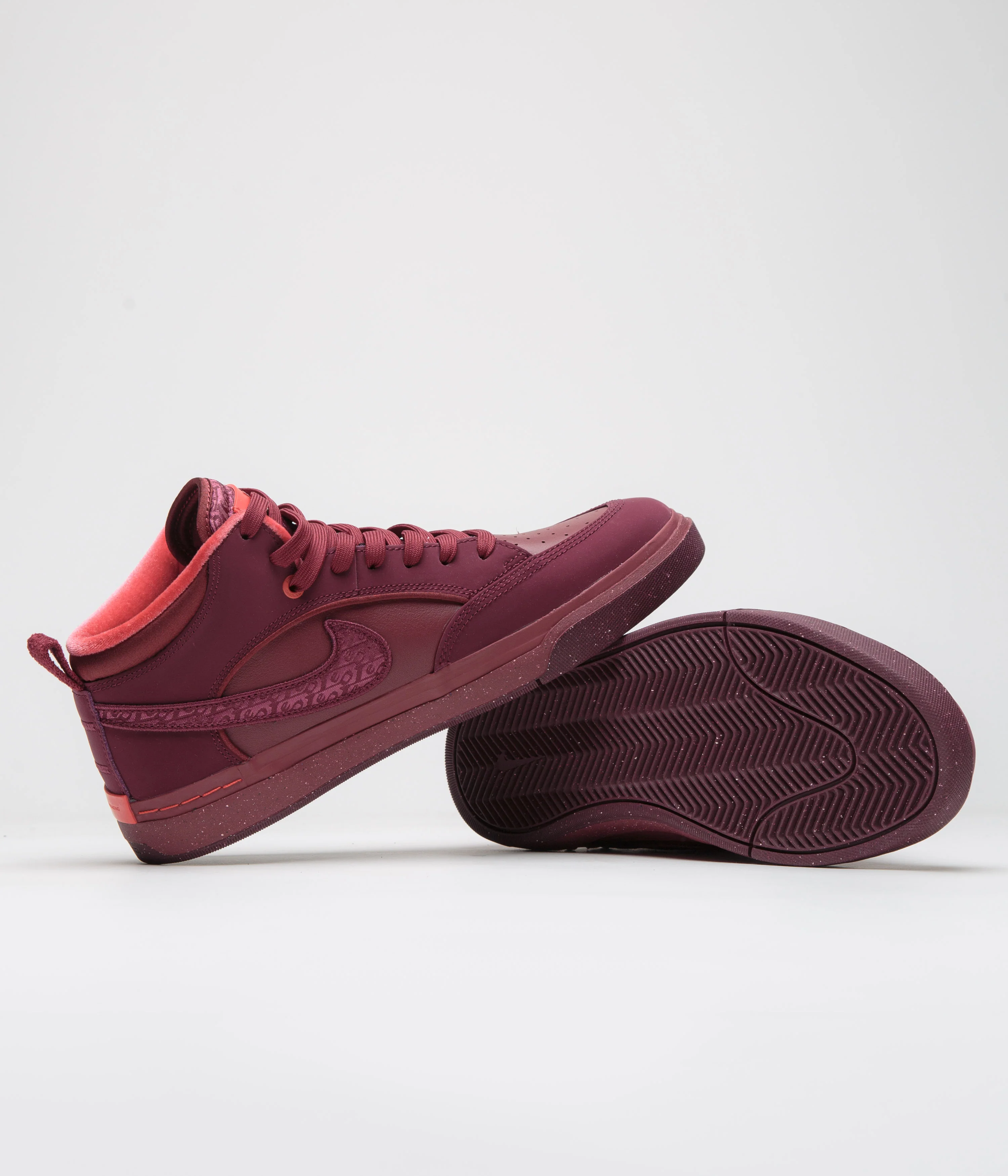 Nike SB React Leo Premium Shoes - Dark Beetroot / Dark Beetroot - Team Red - Image 5