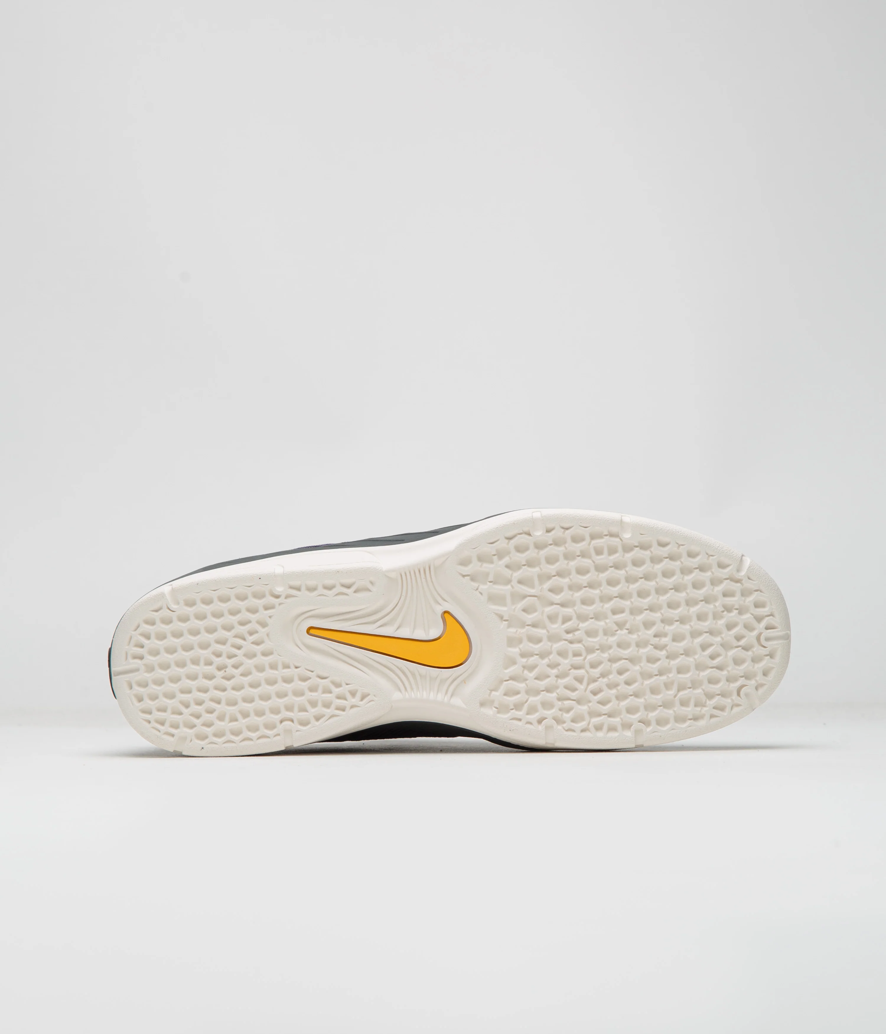 Nike SB Vertebrae Shoes - Dark Raisin / University Gold - Black - Image 6