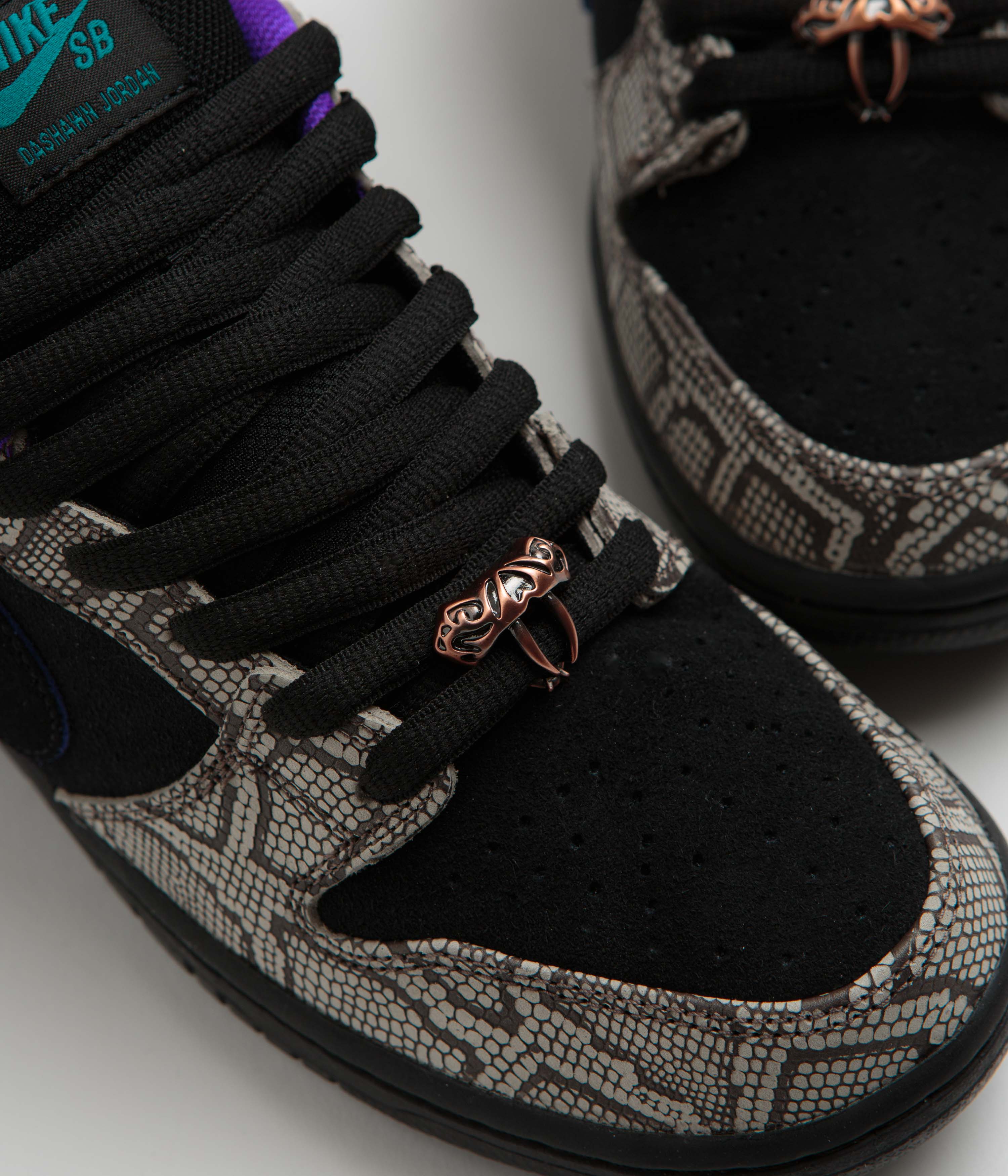 Nike SB x Dashawn Jordan Dunk Low Pro Shoes - String / Black - Bright Spruce - Fierce Purple - Image 4