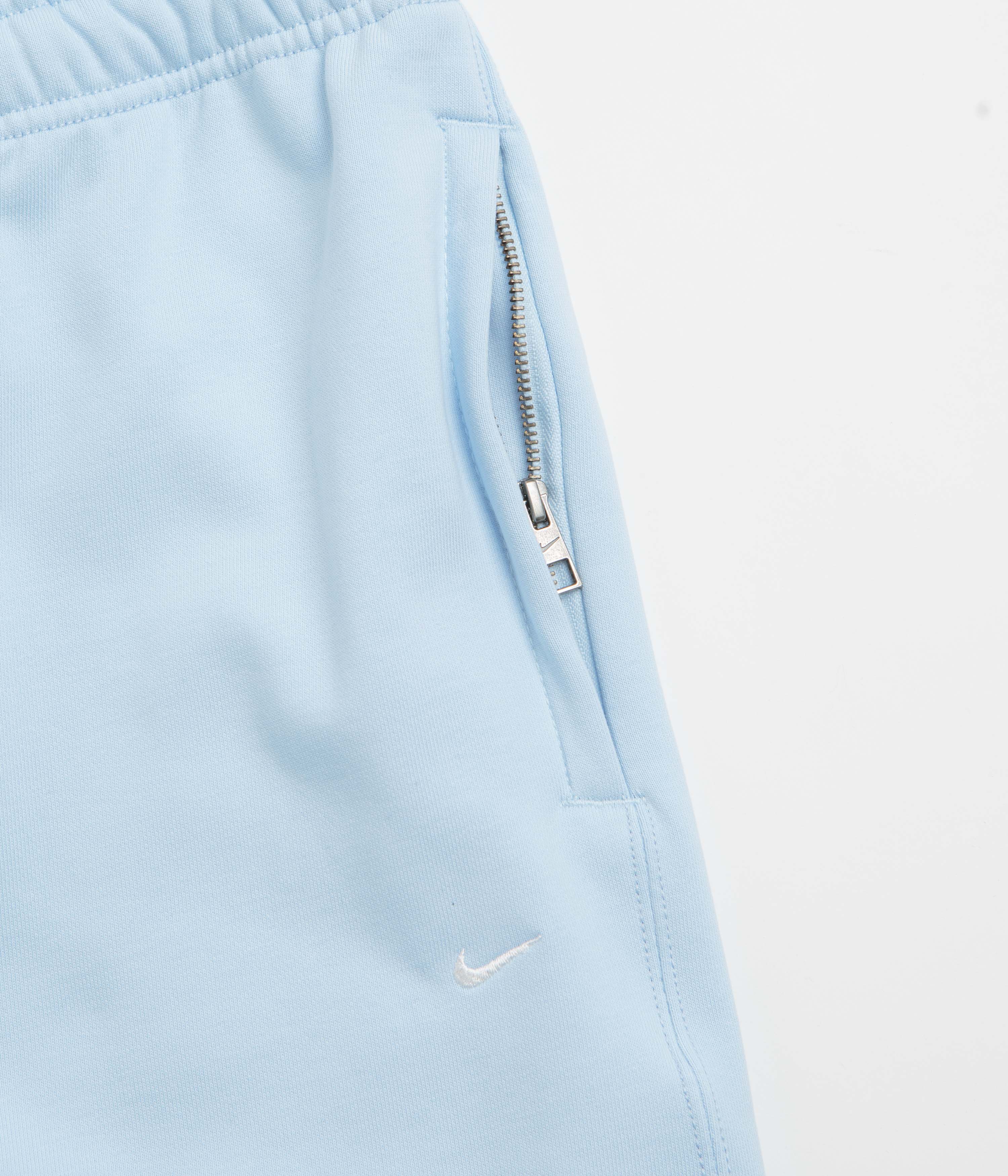 Nike Solo Swoosh Cuffed Sweatpants - Celestine Blue / Celestine Blue / White - Image 4
