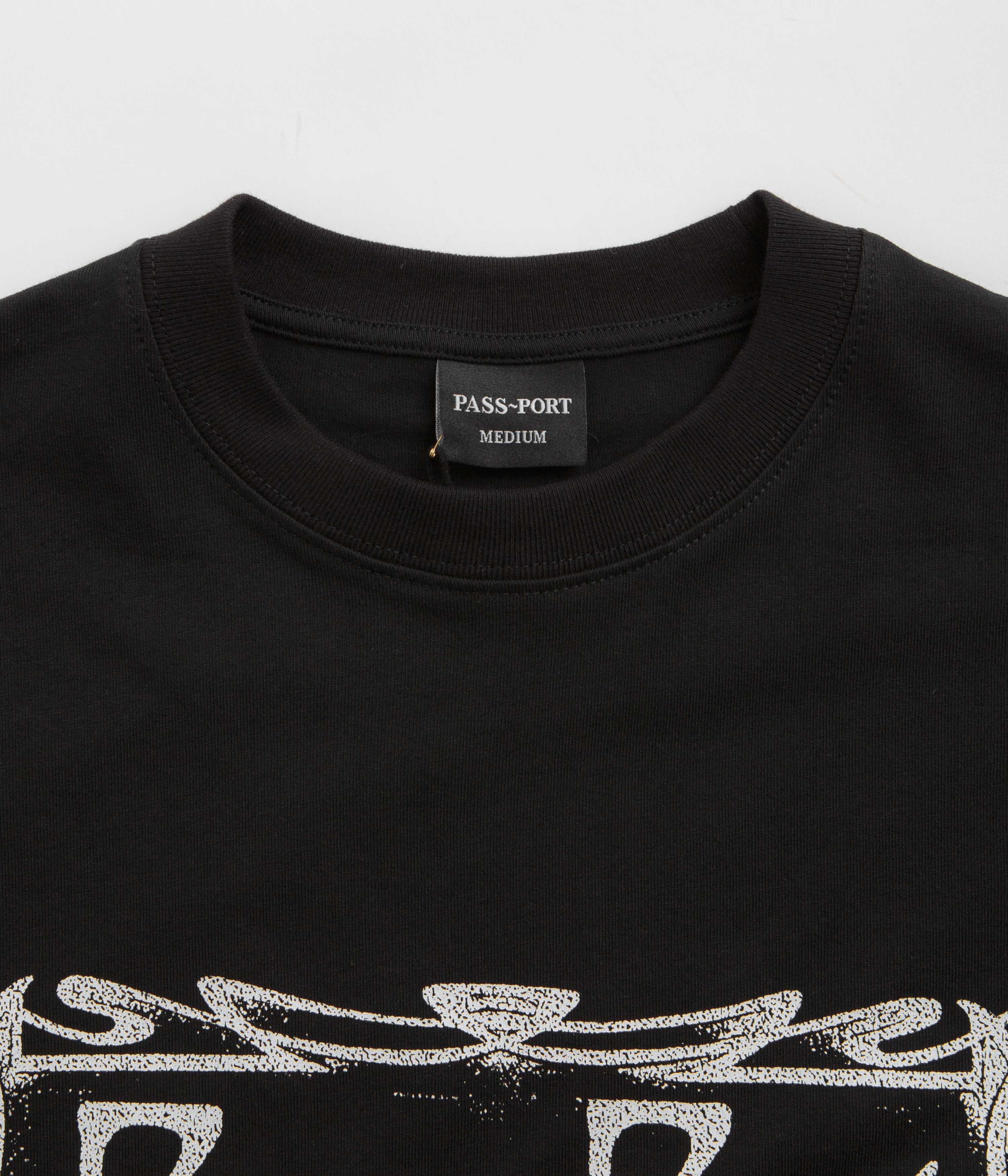 Pass Port Plume T-Shirt - Black - Image 3