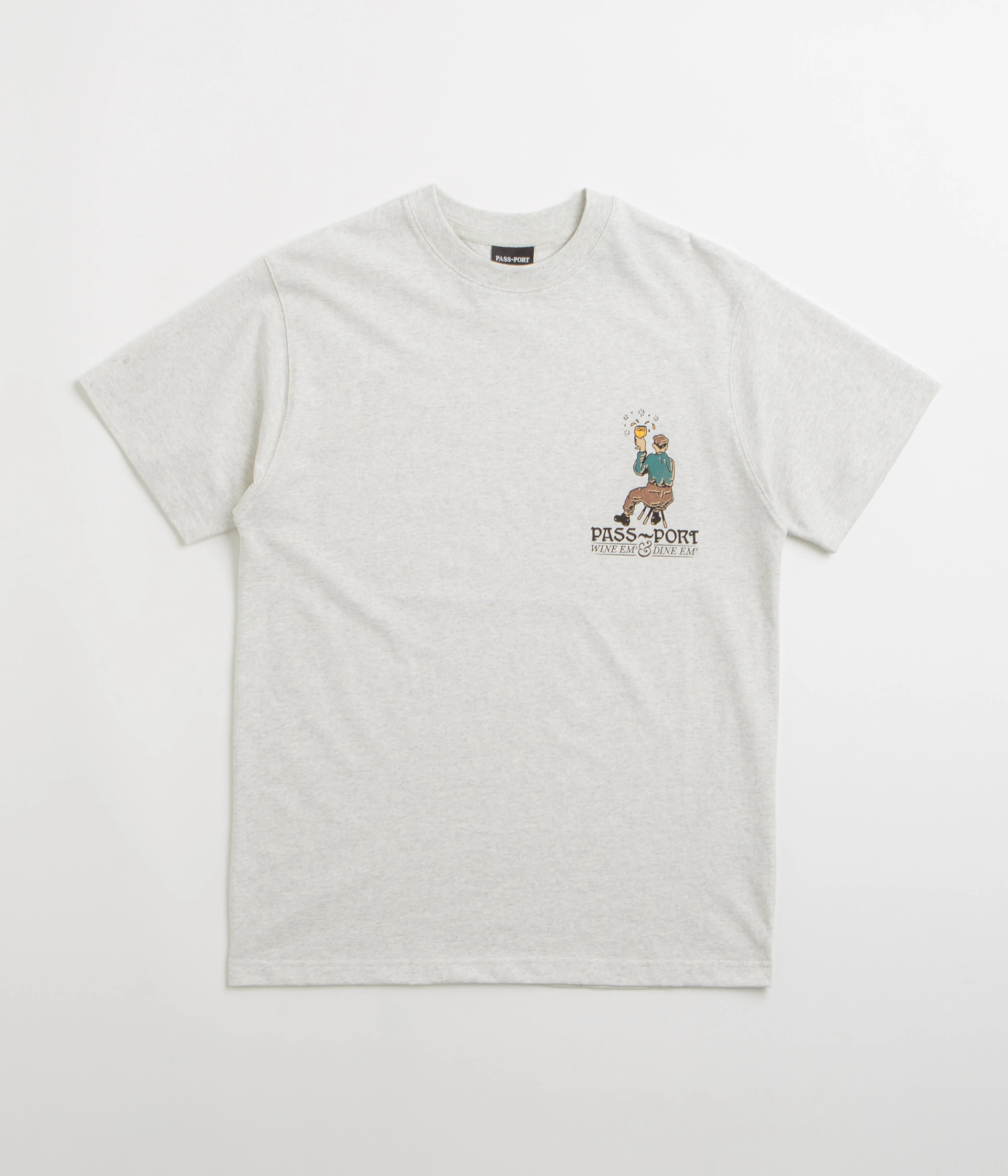 Pass Port Wine Em T-Shirt - Ash - Image 2