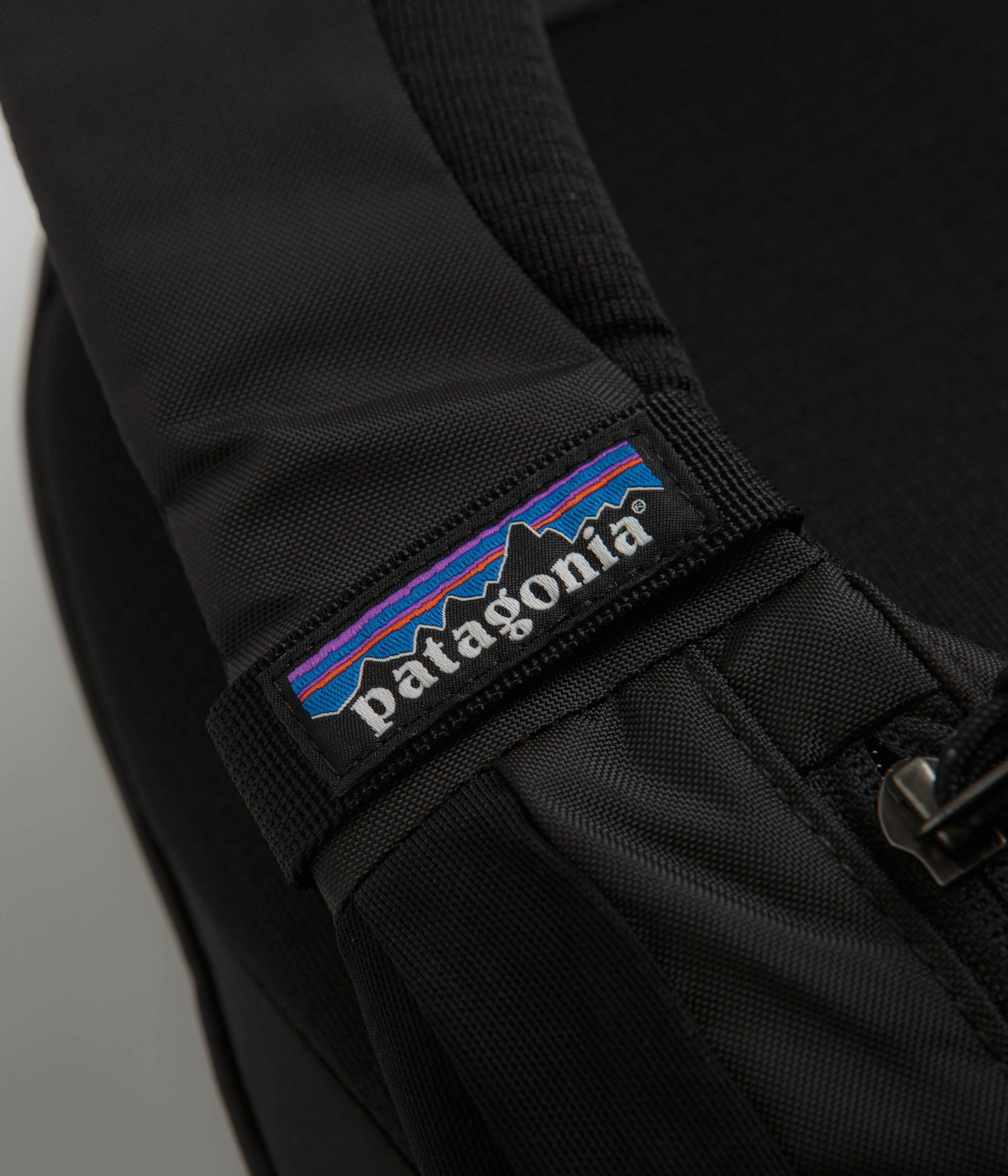Patagonia Atom Sling 8L Bag - Black - Image 6
