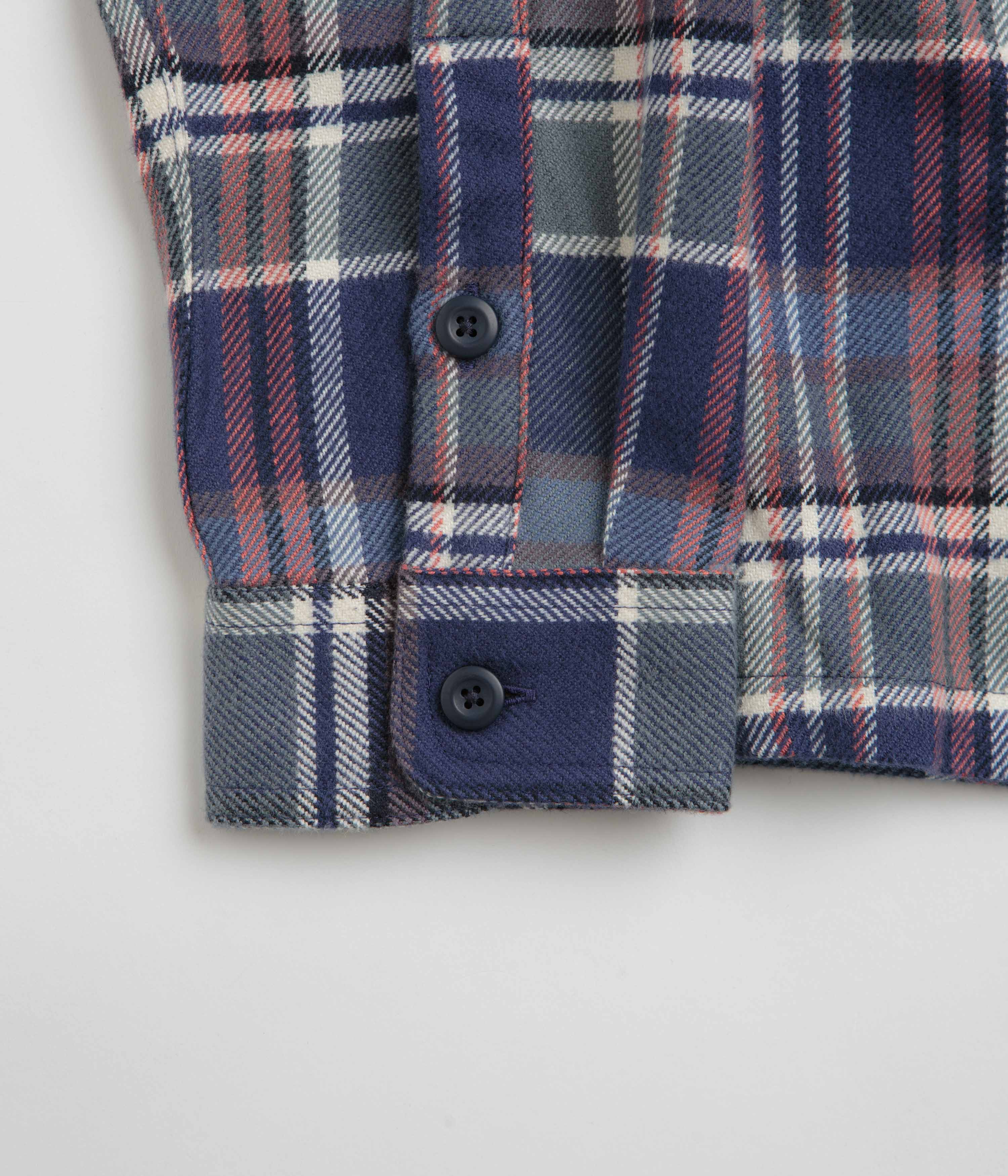 Patagonia Fjord Flannel Shirt - Adventurer: New Navy - Image 2