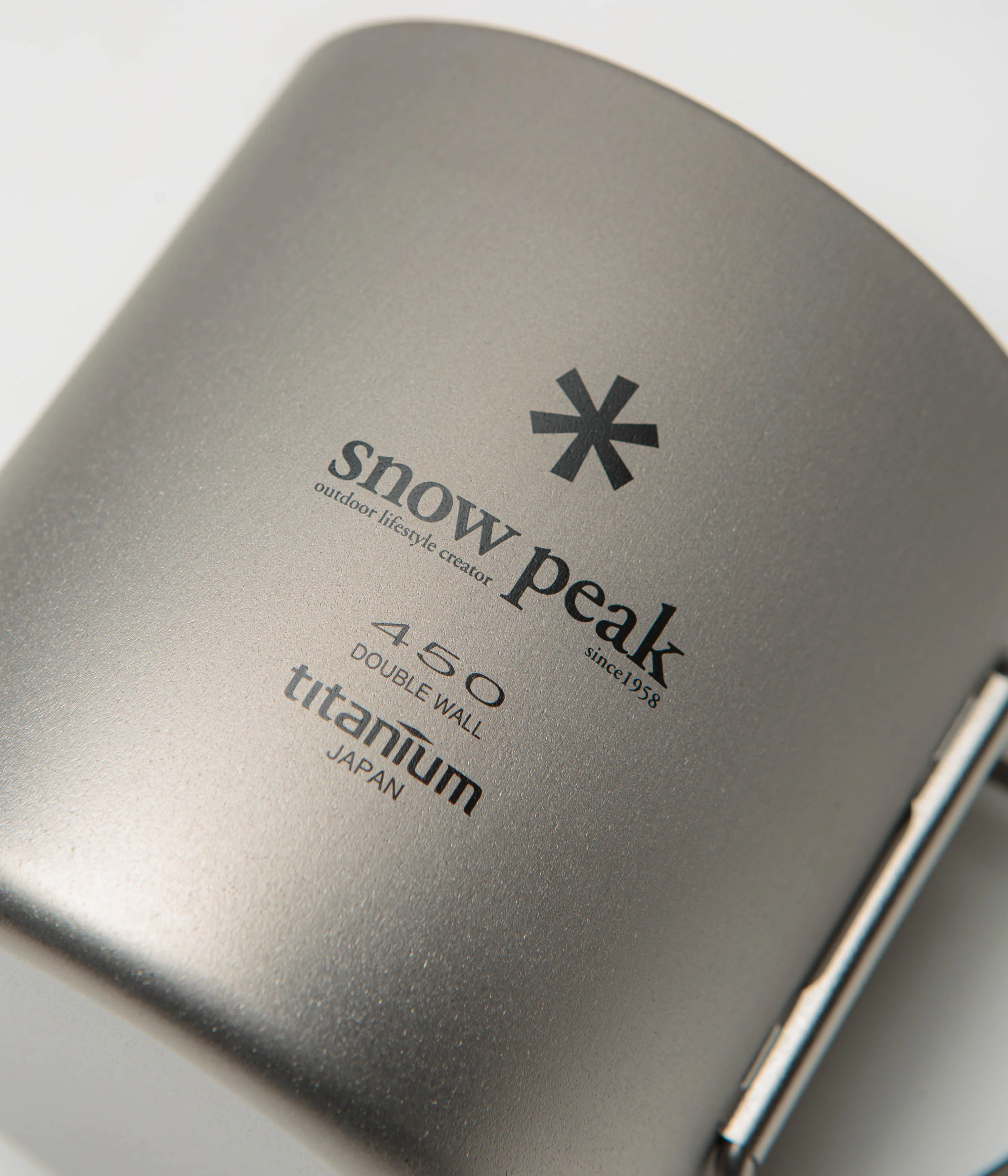 Snow Peak Recycled Titanium Double Wall 450ml Mug - Silver - Image 2