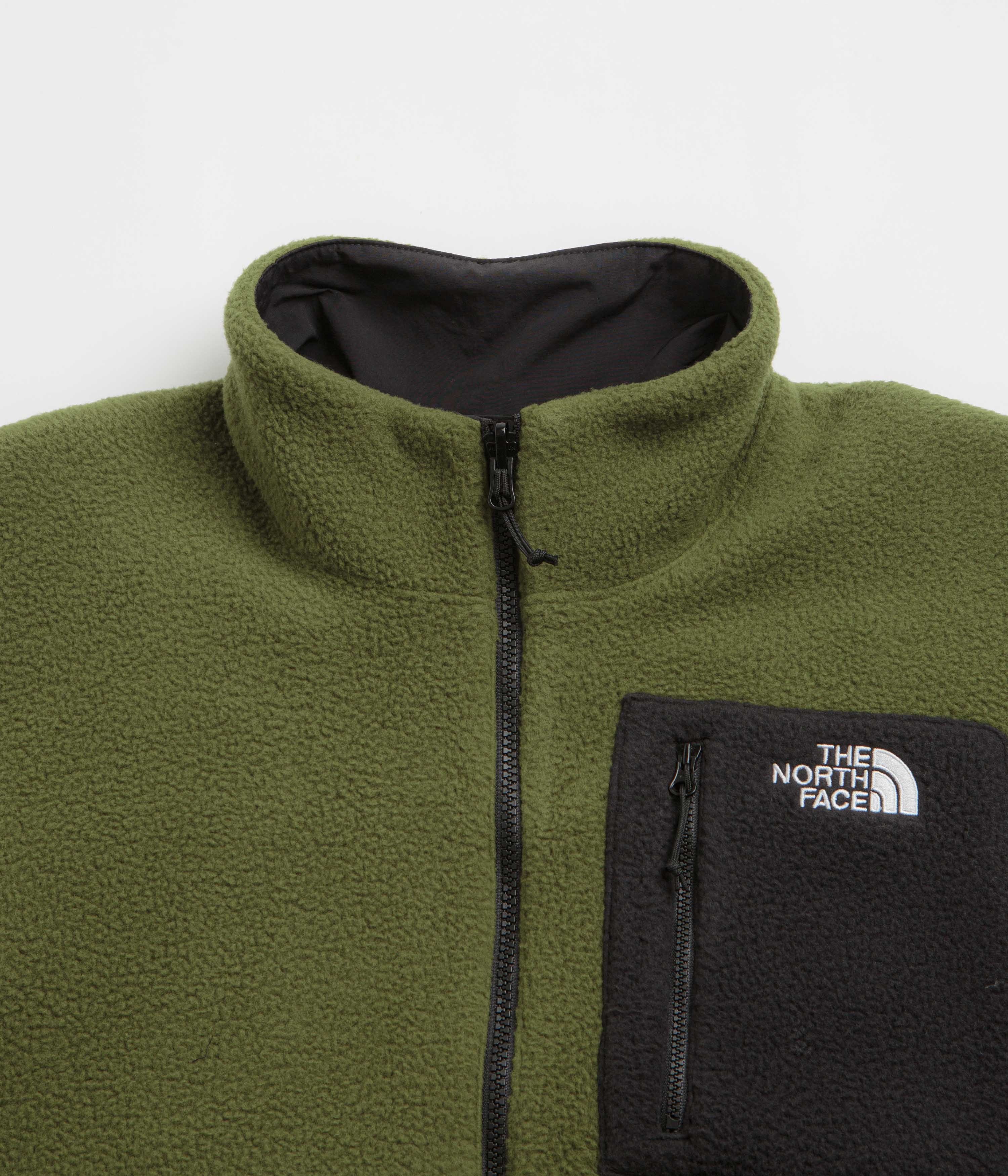 The North Face Yumiori Reversible Jacket - TNF Black / Woodland Green - Image 3