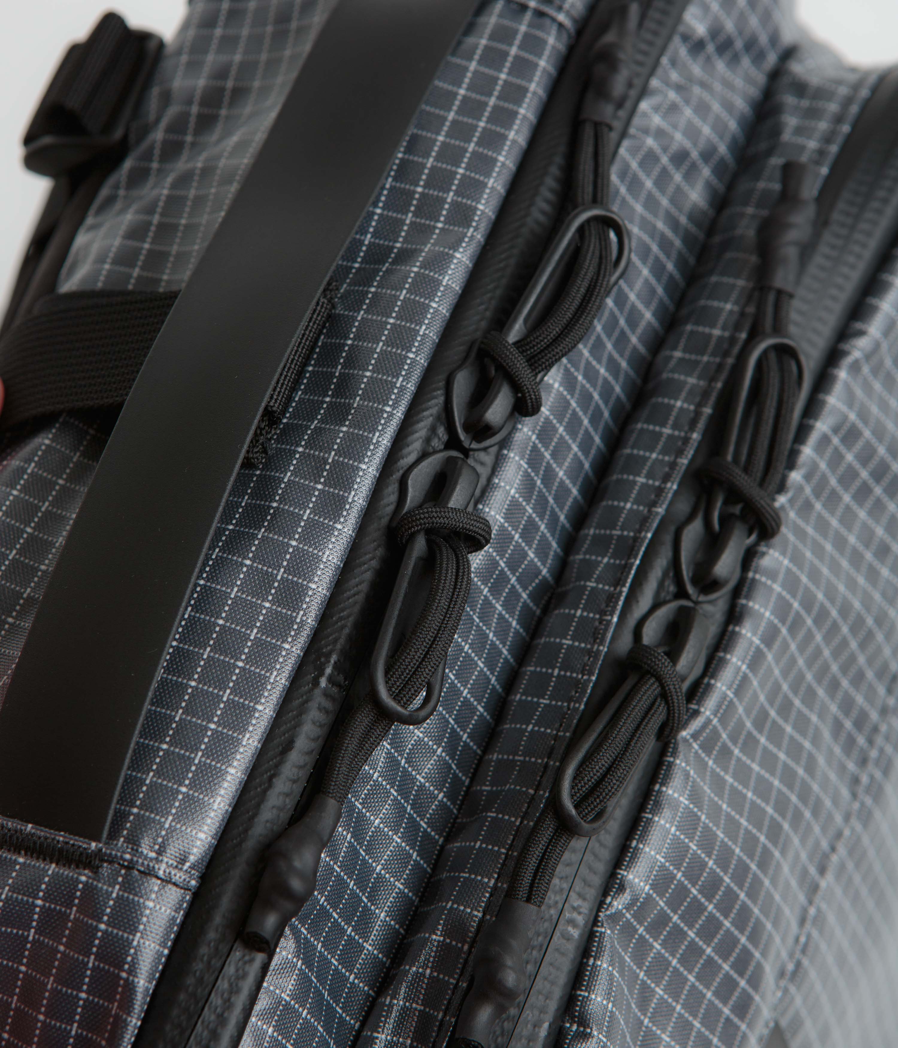 Topo Designs Apex 30L Travel Bag - Black - Image 5