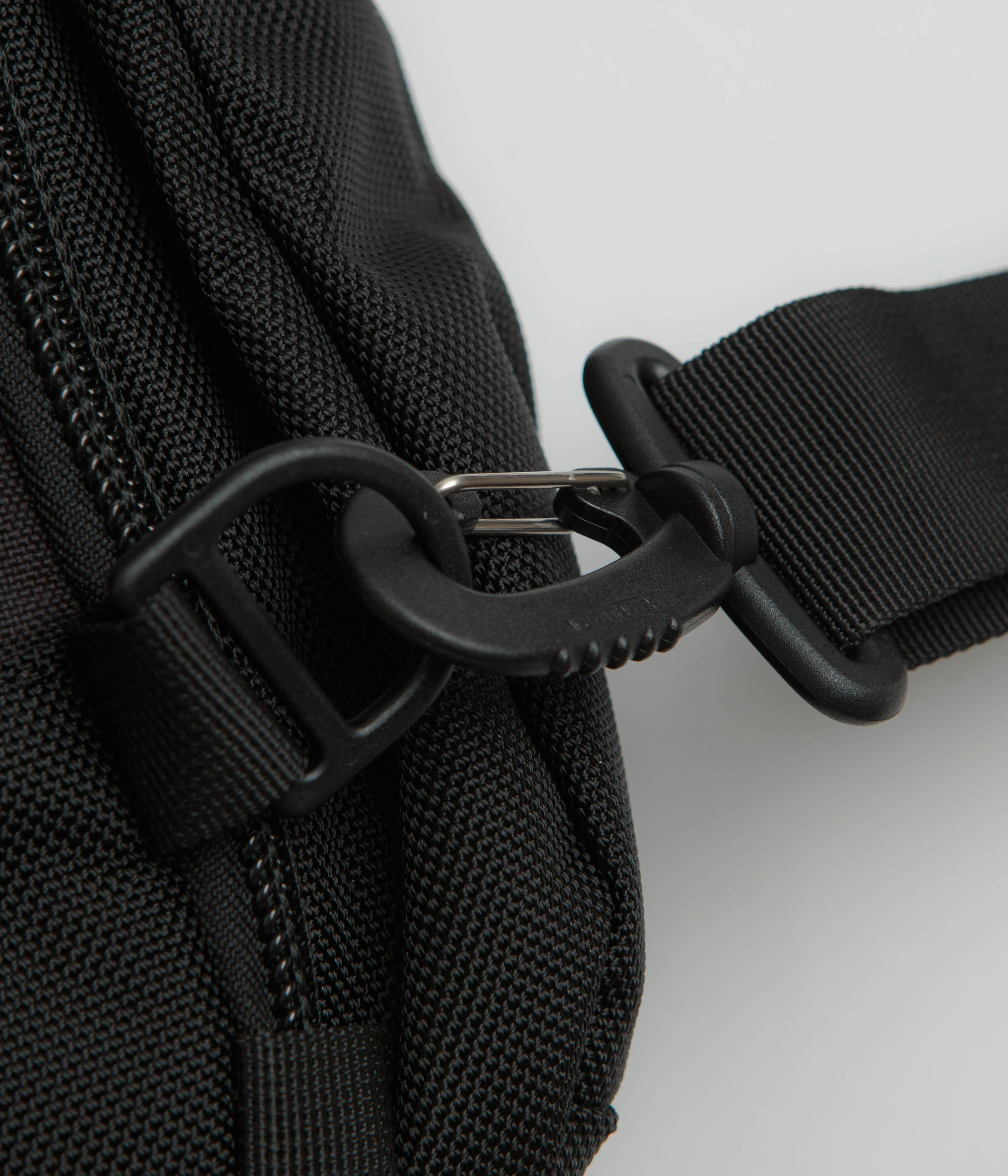 Topo Designs Global 30L Travel Bag - Black / Black - Image 6