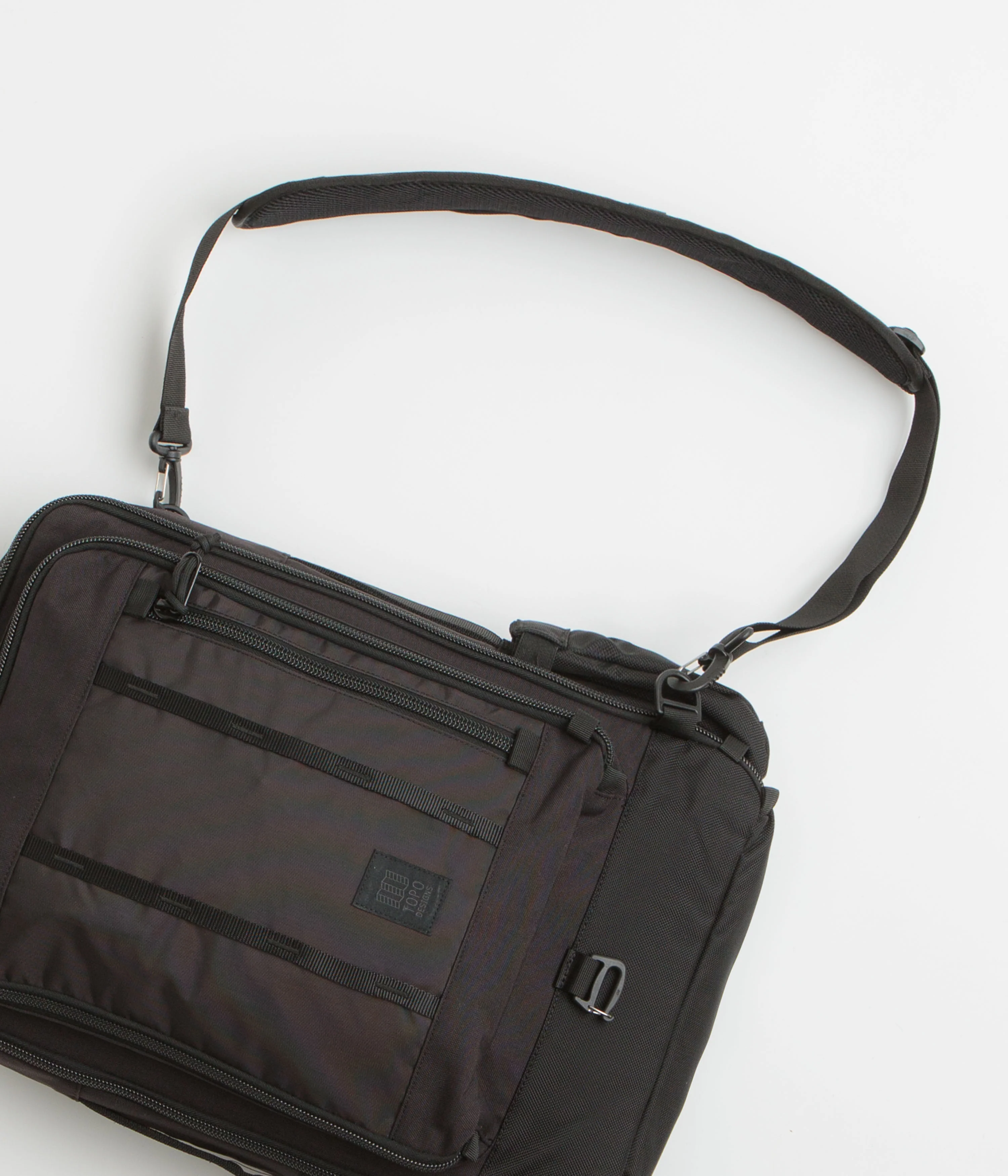 Topo Designs Global 30L Travel Bag - Black / Black - Image 8