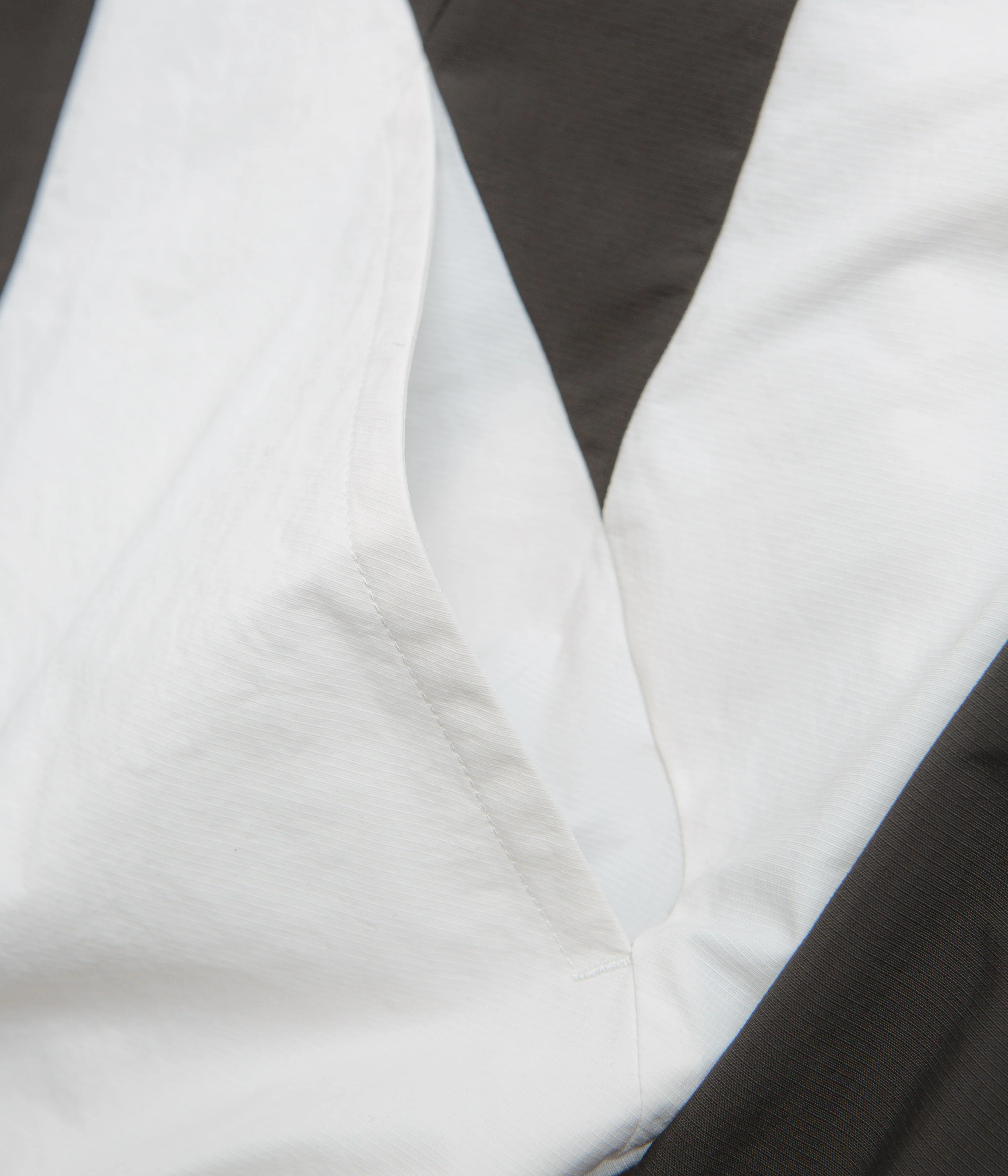 Umbro Guarding Masked Tracksuit Jacket - White / Dark Olive - Image 7