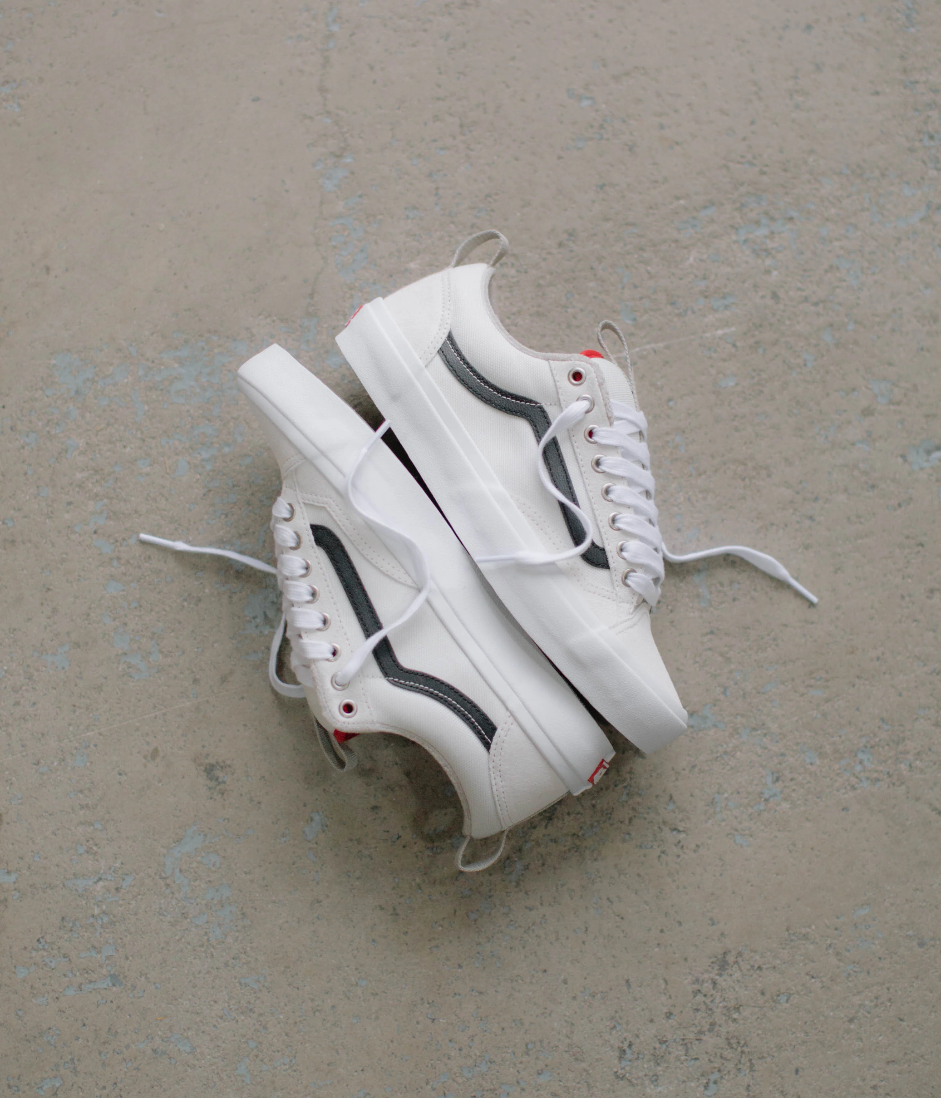 Vans Skate Old Skool 36+ Shoes - Antique White / Black - Image 2